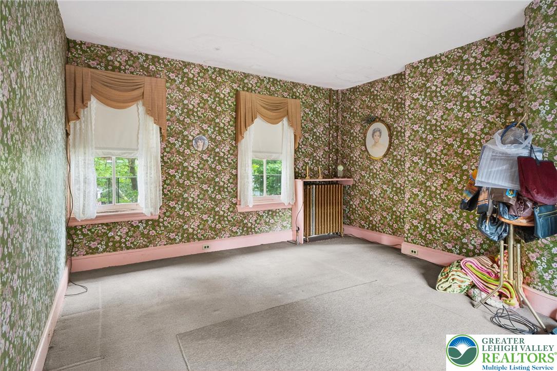 Jim Thorpe Boro, Pennsylvania, 18229, United States, 7 Bedrooms Bedrooms, ,3 BathroomsBathrooms,Residential,For Sale,1903669