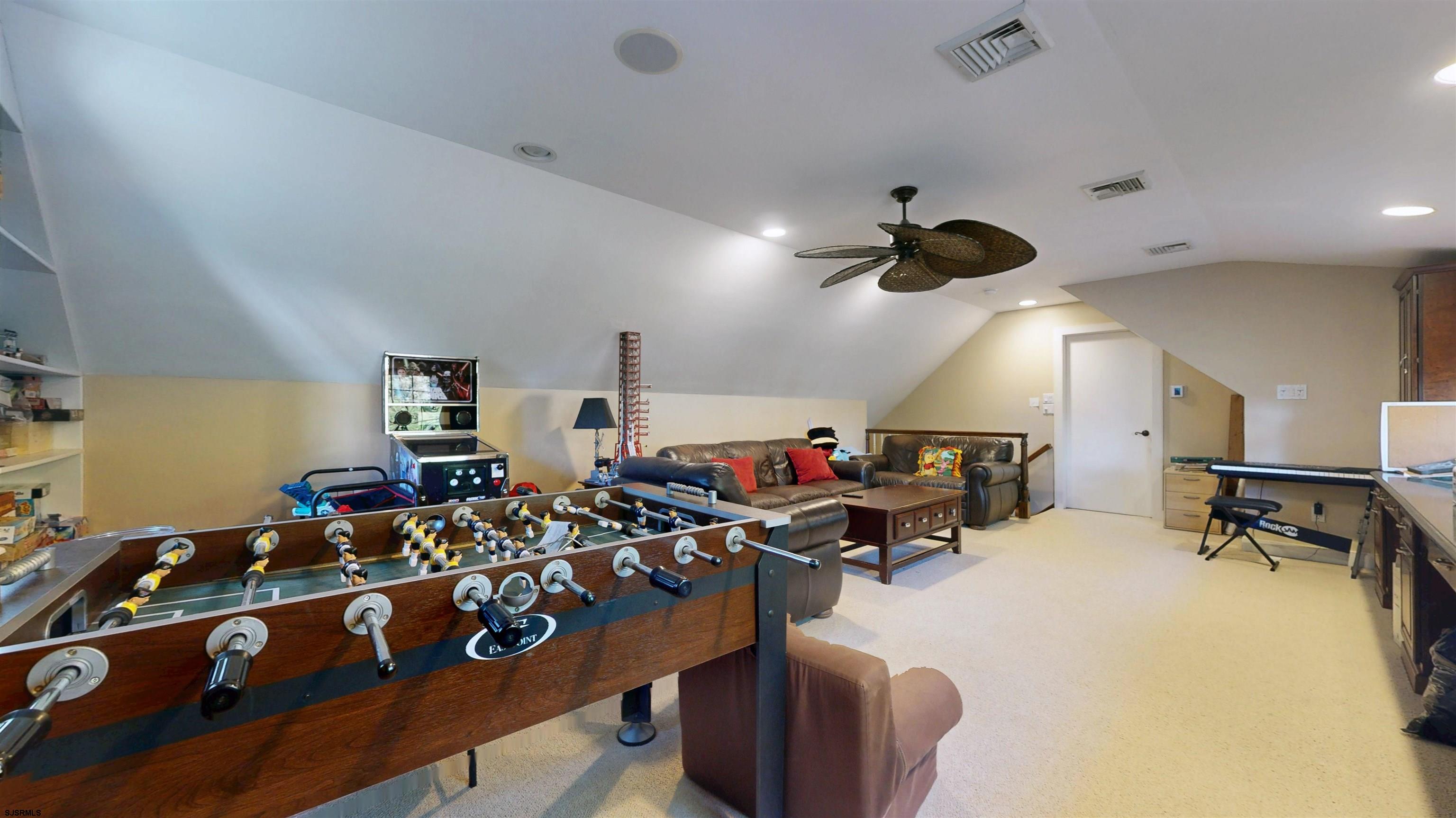 Linwood, New Jersey, 08221, United States, 6 Bedrooms Bedrooms, ,5 BathroomsBathrooms,Residential,For Sale,1975811