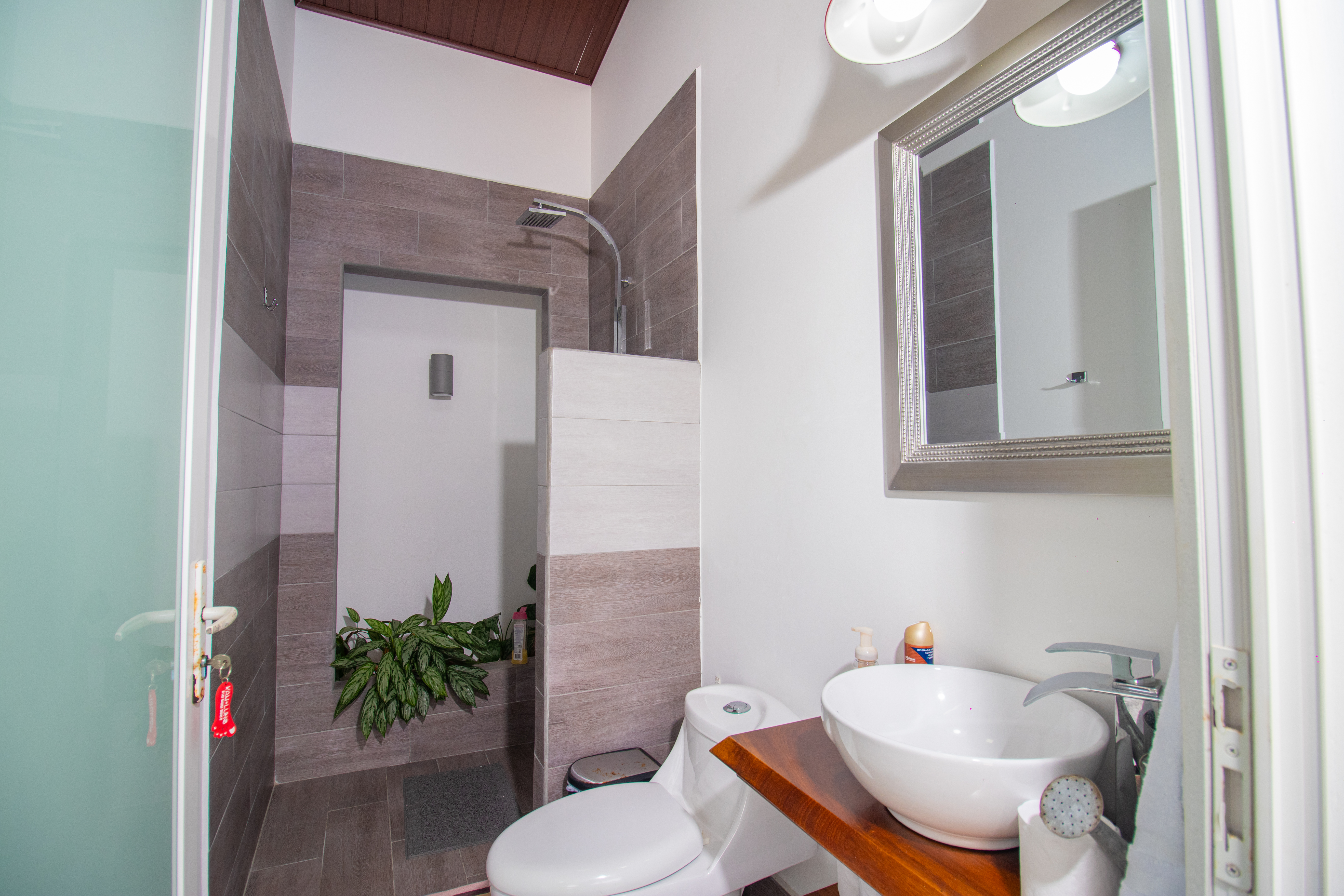 Turrubares, Turrubares, San Jose, CR, 5 Bedrooms Bedrooms, ,6 BathroomsBathrooms,Residential,For Sale,Turrubares,1611858