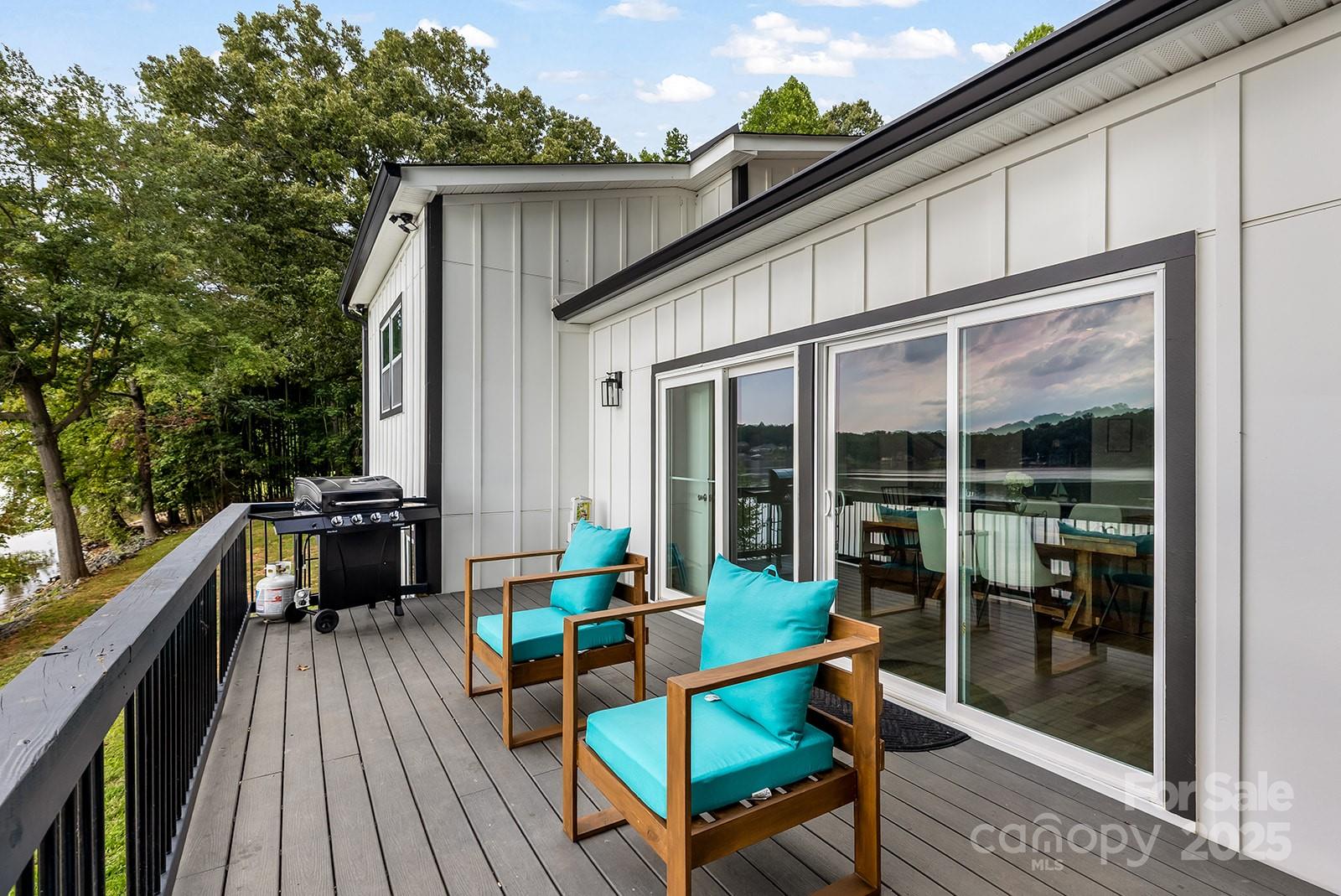 Charlotte, North Carolina, 28278, United States, 3 Bedrooms Bedrooms, ,3 BathroomsBathrooms,Residential,For Sale,1986488