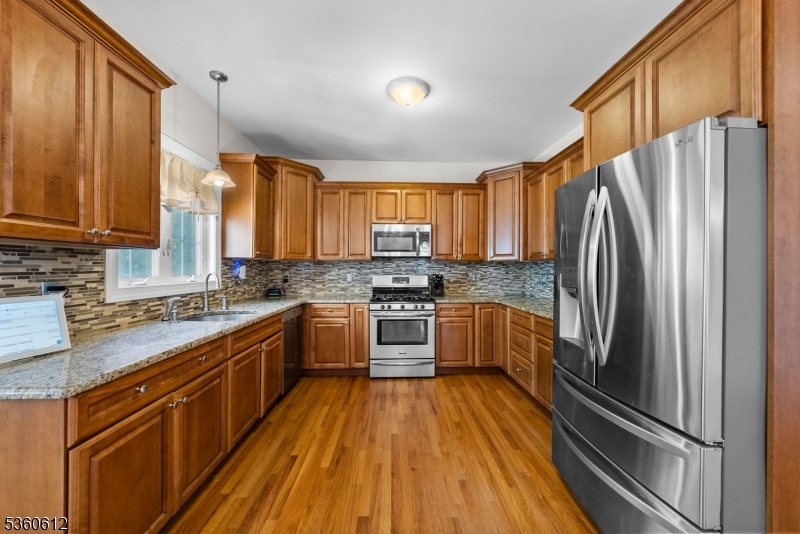 Bridgewater Twp., New Jersey, 08807, United States, 4 Bedrooms Bedrooms, ,4 BathroomsBathrooms,Residential,For Sale,1838632