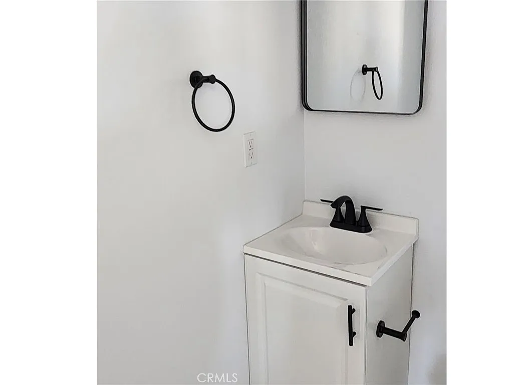 Apple Valley, California, 92307, United States, 4 Bedrooms Bedrooms, ,2 BathroomsBathrooms,Residential,For Sale,1973775