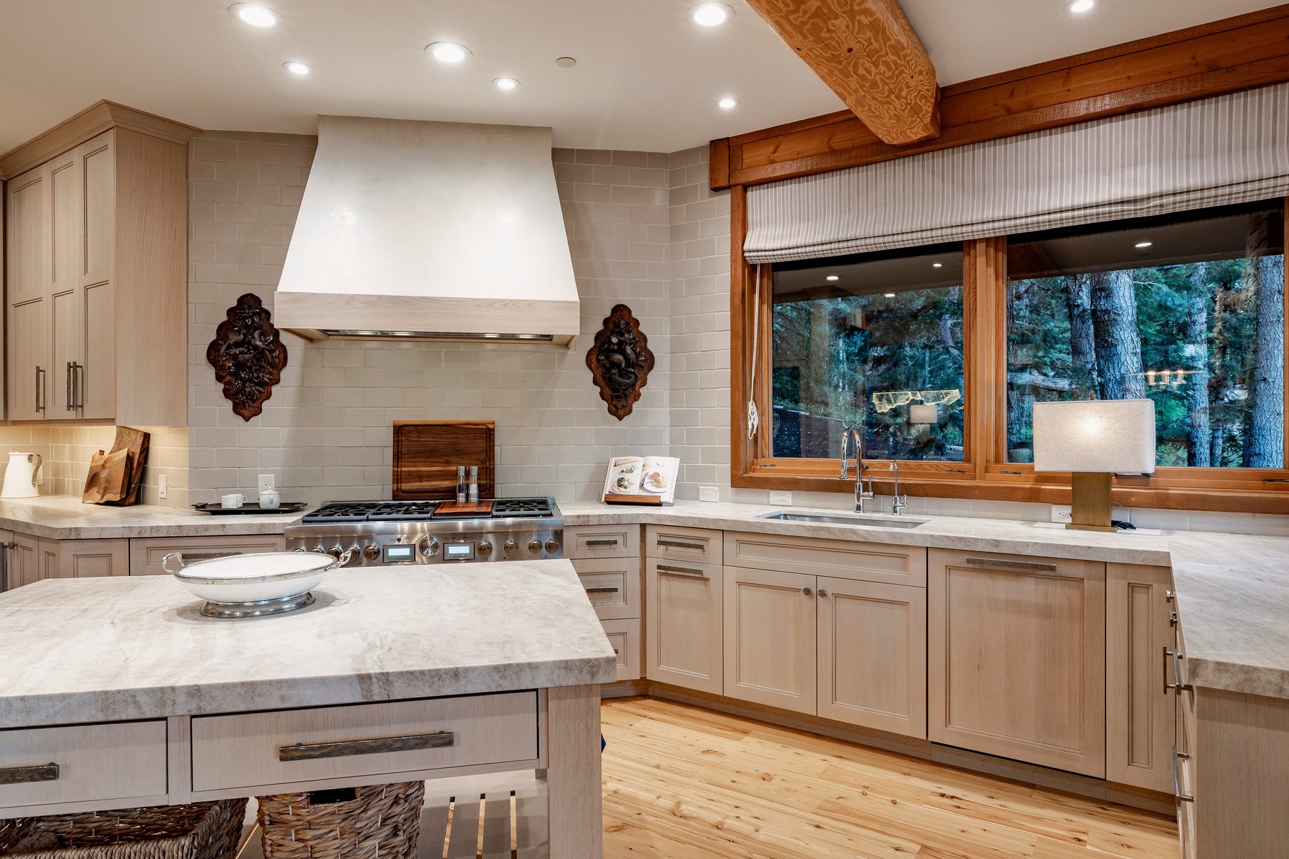  Mountain Transitional Legacy Ski Home in Gated Upper Deer Valley Community - 物件實景