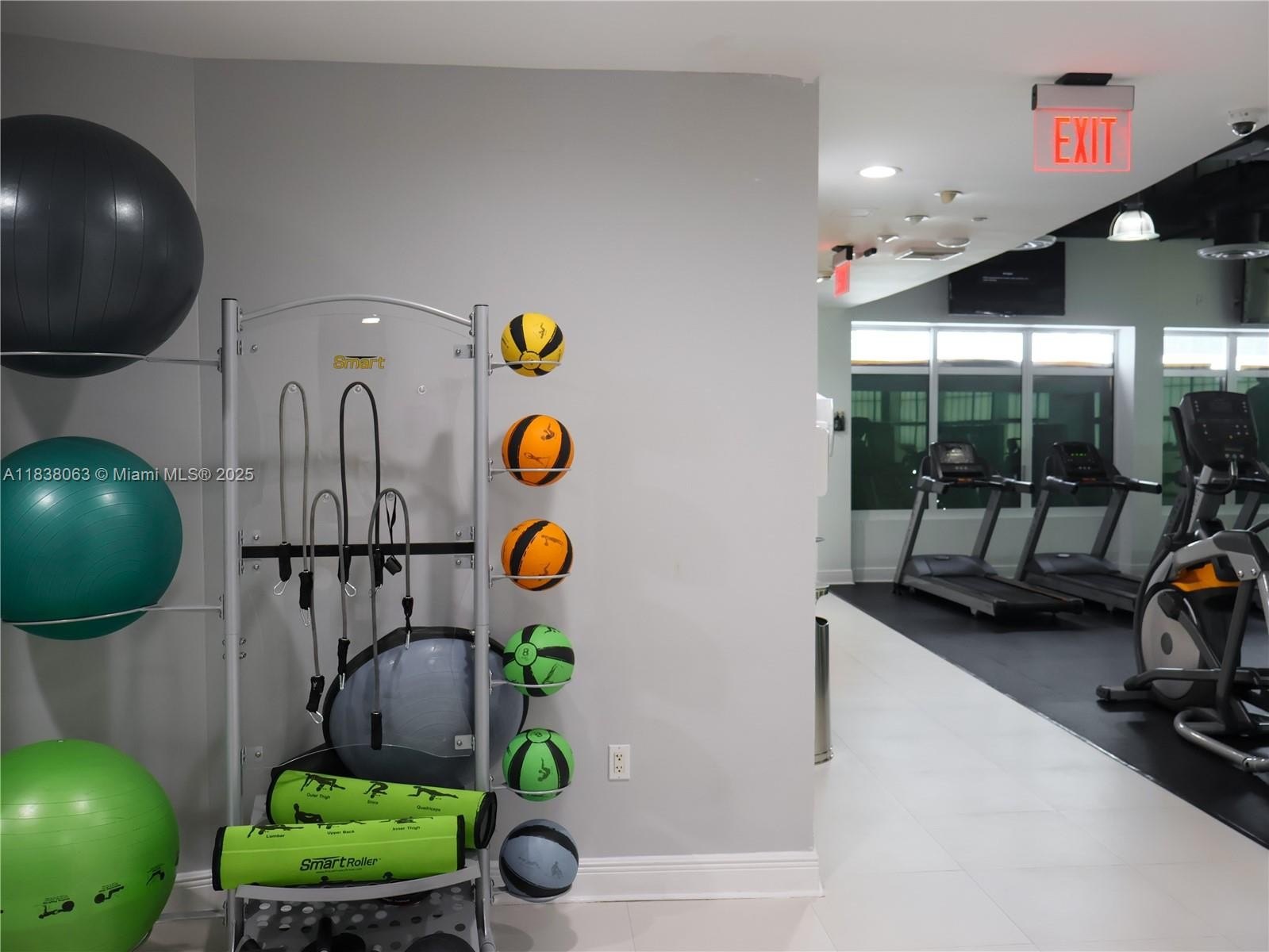 Miami, Florida, 33130, United States, 2 Bedrooms Bedrooms, ,2 BathroomsBathrooms,Residential,For Sale,1936974