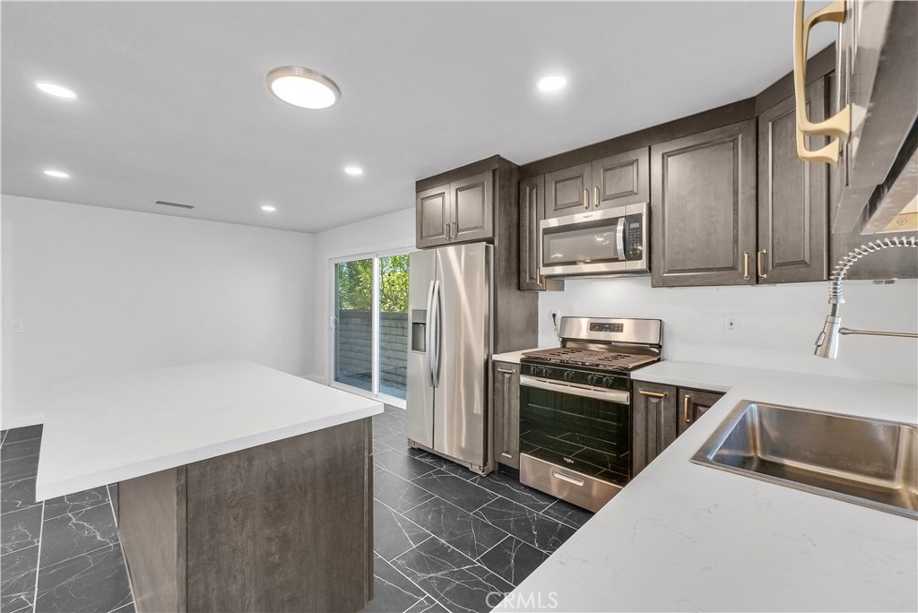 Diamond Bar, California, 91765, United States, 3 Bedrooms Bedrooms, ,2 BathroomsBathrooms,Residential,For Sale,1885404