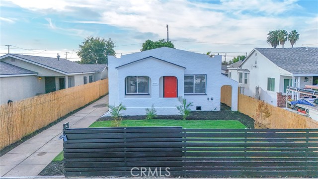 Los Angeles, California, 90002, United States, 3 Bedrooms Bedrooms, ,2 BathroomsBathrooms,Residential,For Sale,1986047