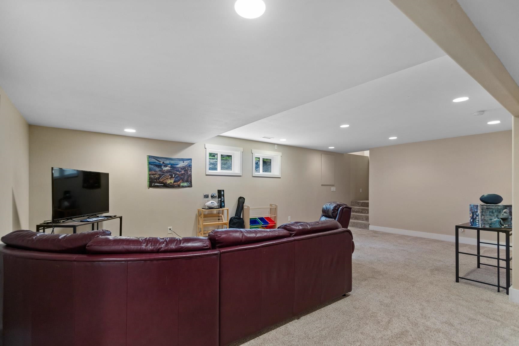Spokane, Washington, 99218, United States, 4 Bedrooms Bedrooms, ,4 BathroomsBathrooms,Residential,For Sale,1828122