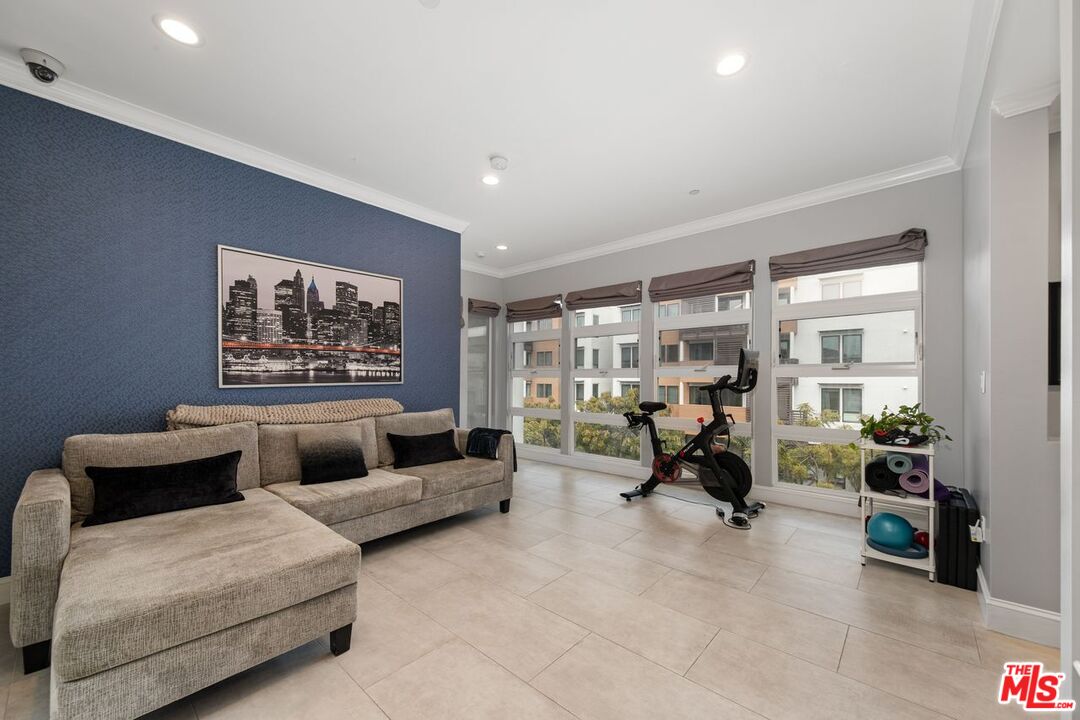 Los Angeles, California, 90094, United States, 3 Bedrooms Bedrooms, ,4 BathroomsBathrooms,Residential,For Sale,1947041