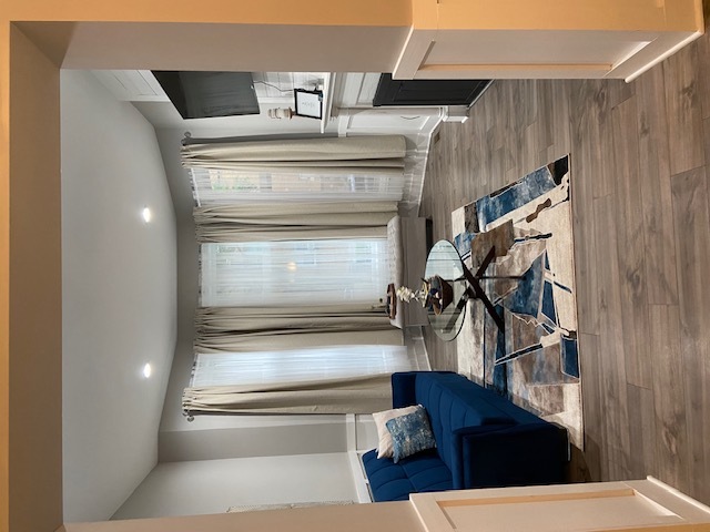 Chicago, Illinois, 60637, United States, 7 Bedrooms Bedrooms, ,Residential,For Sale,1699303