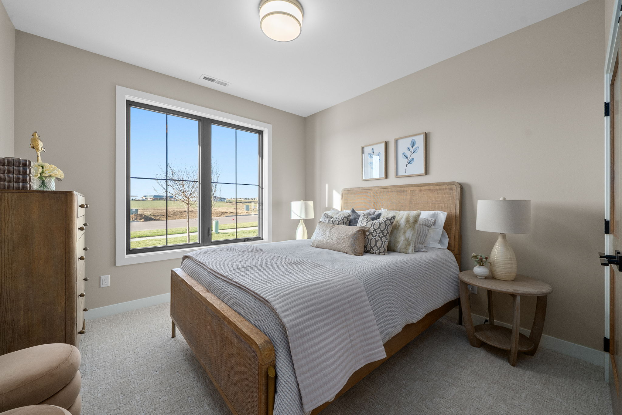 Sioux Falls, South Dakota, 57110, United States, 3 Bedrooms Bedrooms, ,3 BathroomsBathrooms,Residential,For Sale,2001465