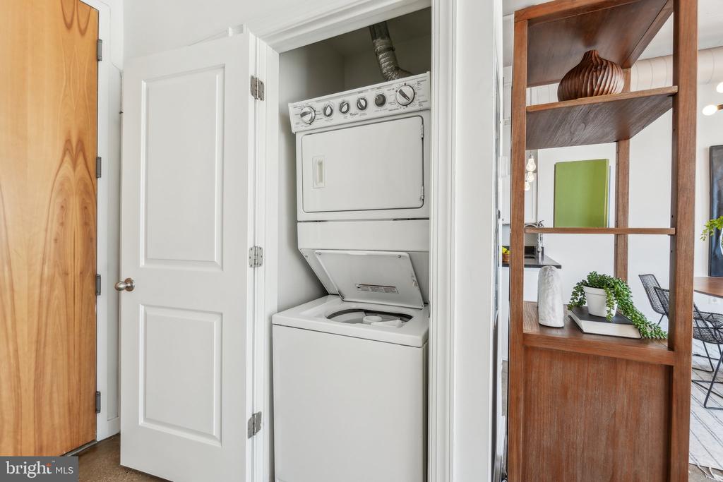 Washington, District of Columbia, 20010, United States, 2 Bedrooms Bedrooms, ,2 BathroomsBathrooms,Residential,For Sale,1943394