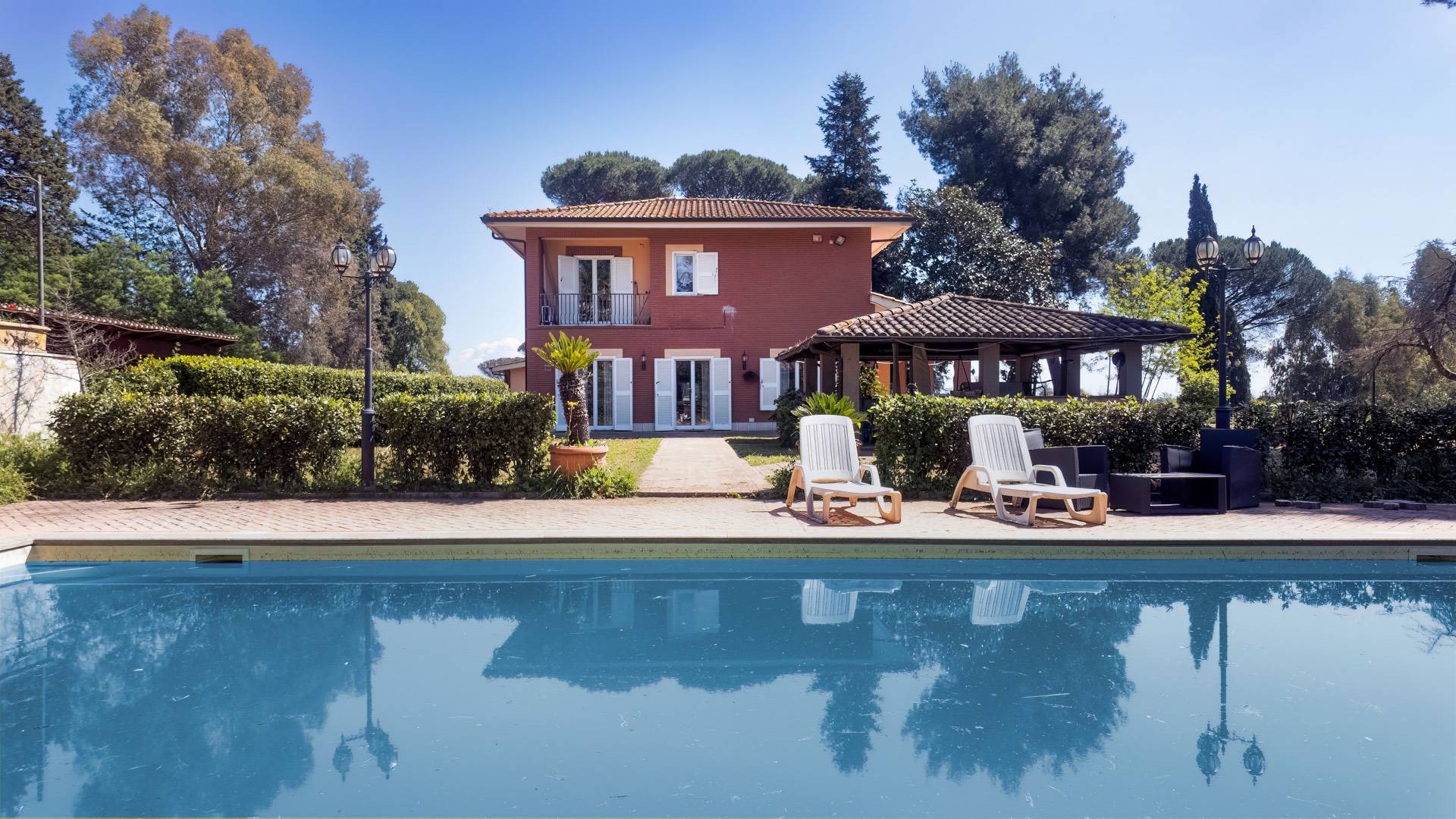 Roma, Roma, 00100, IT, 4 Bedrooms Bedrooms, ,4 BathroomsBathrooms,Residential,For Sale,1932410