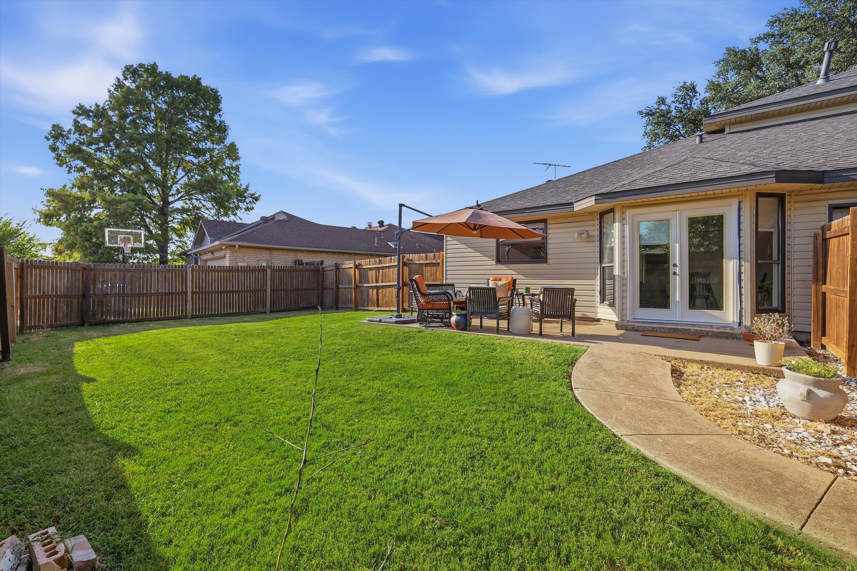  Beautifully Updated in Rowlett with a 2.75% Assumable FHA Loan - 物件實景