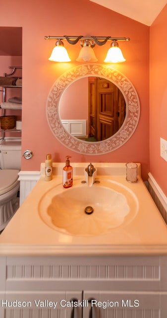 New Paltz, New York, 12561, United States, 3 Bedrooms Bedrooms, ,3 BathroomsBathrooms,Residential,For Sale,1873617