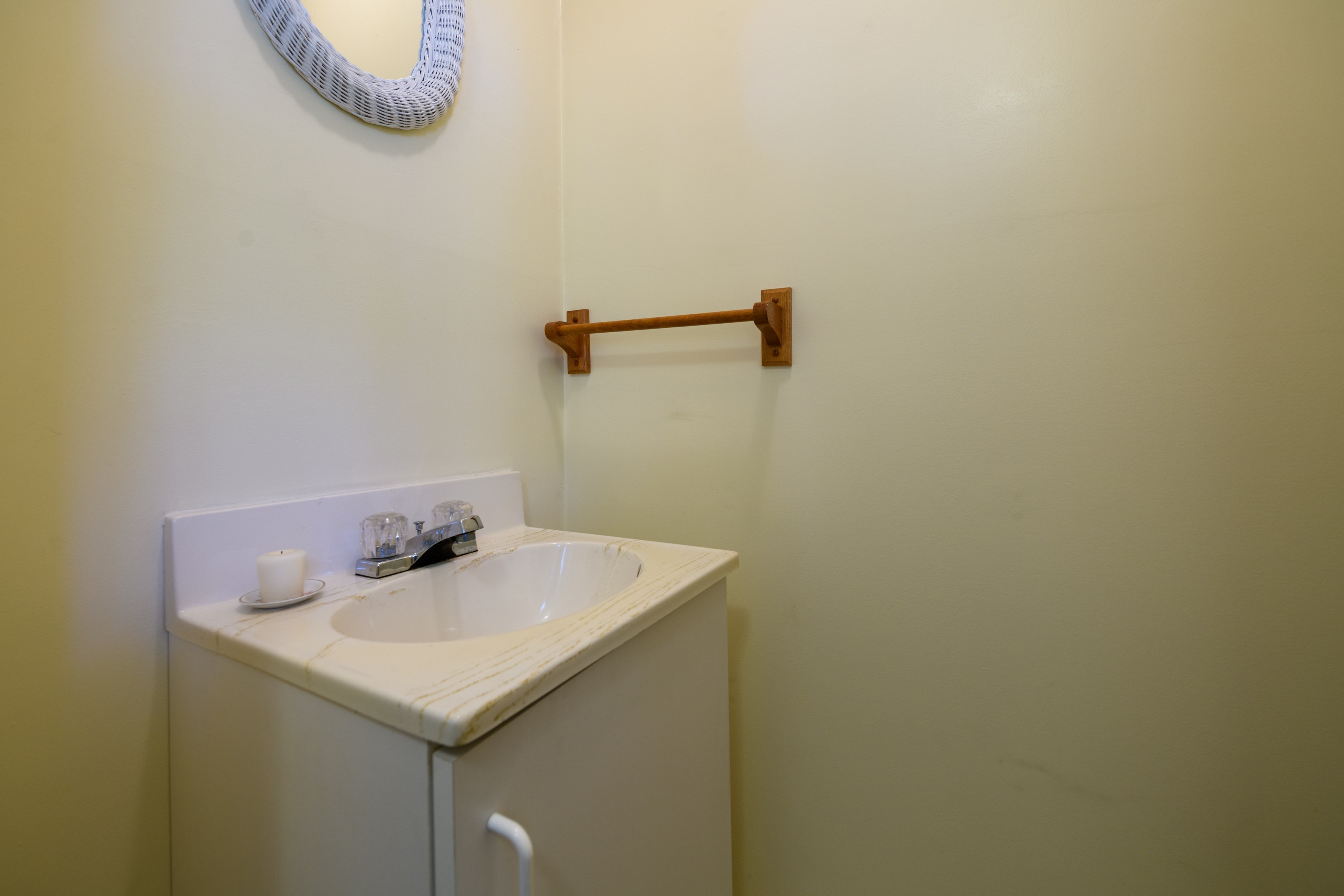  3-Bedroom, 1.5-Bath Ranch in Eatontown - 物件實景