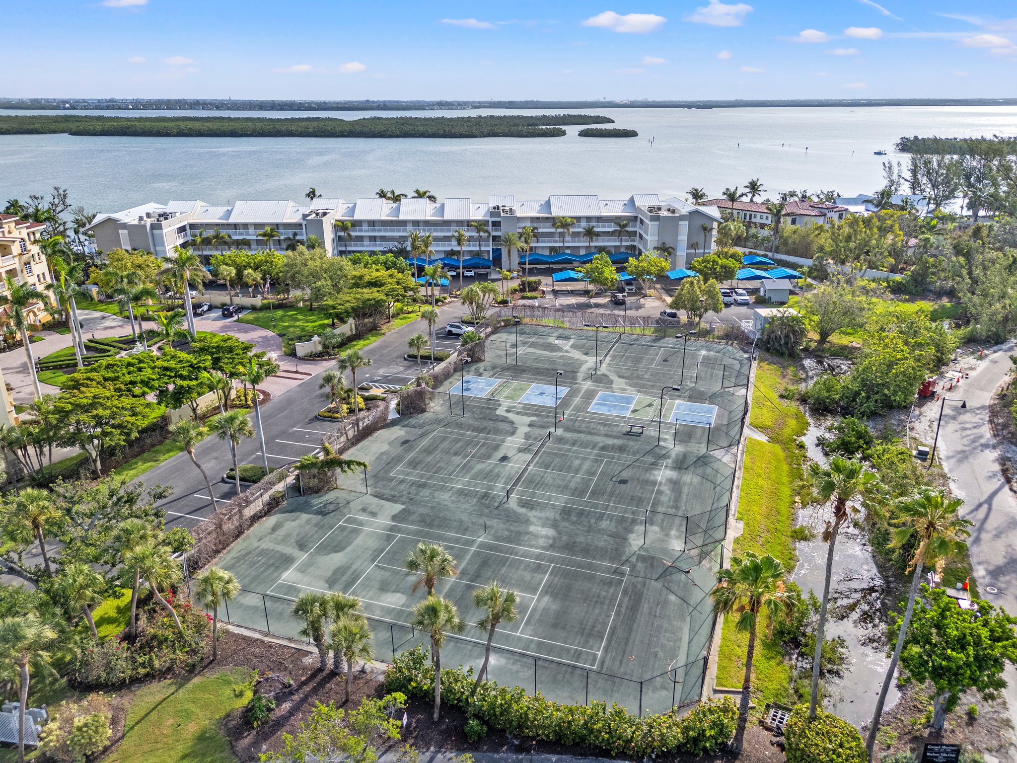 Longboat Key, Florida, 34228, United States, 2 Bedrooms Bedrooms, ,2 BathroomsBathrooms,Residential,For Sale,1851438