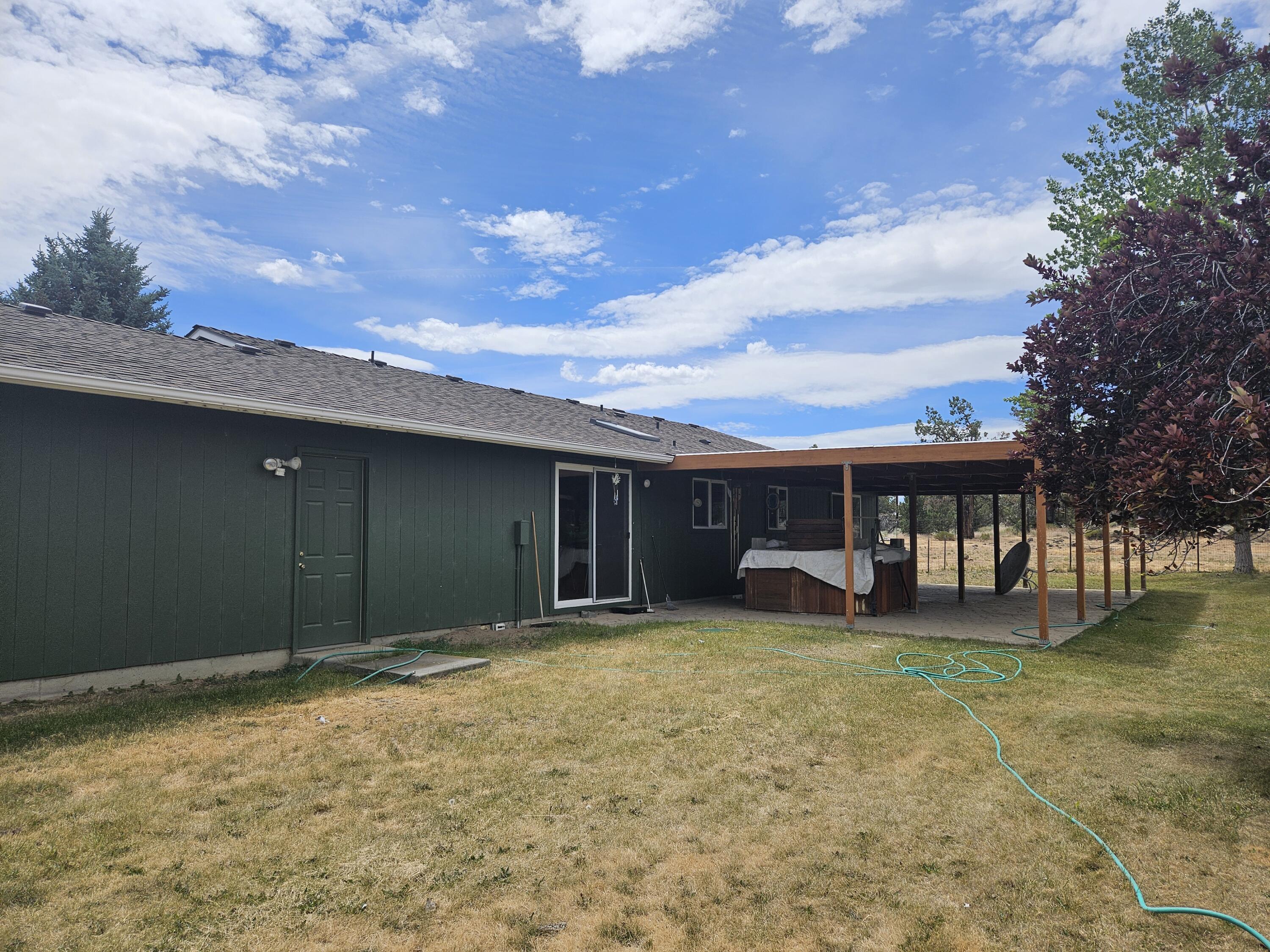 Redmond, Oregon, 97756, United States, 3 Bedrooms Bedrooms, ,2 BathroomsBathrooms,Residential,For Sale,1931963