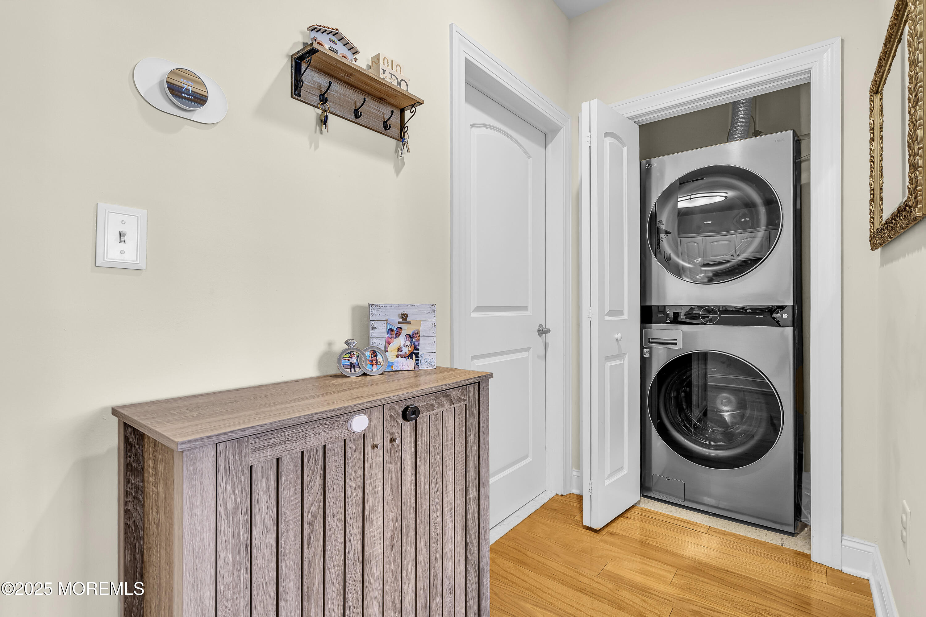 West New York, New Jersey, 07093, United States, 2 Bedrooms Bedrooms, ,2 BathroomsBathrooms,Residential,For Sale,1928927