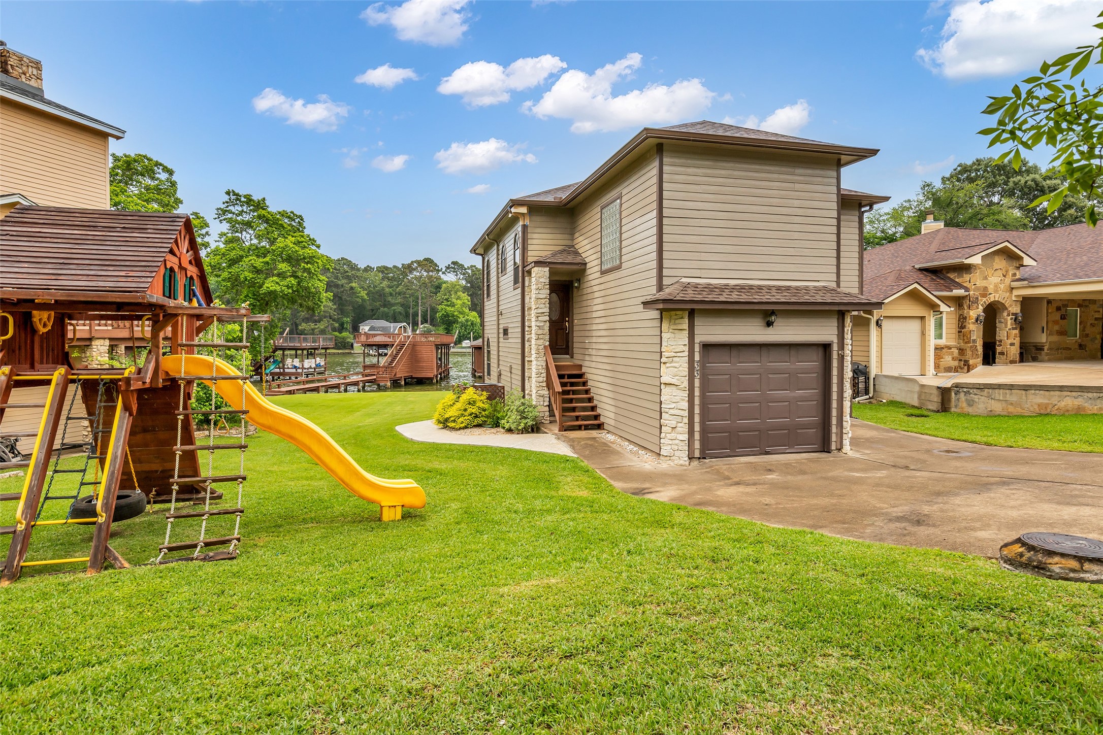  33 Harbour Point Circle - 物件實景