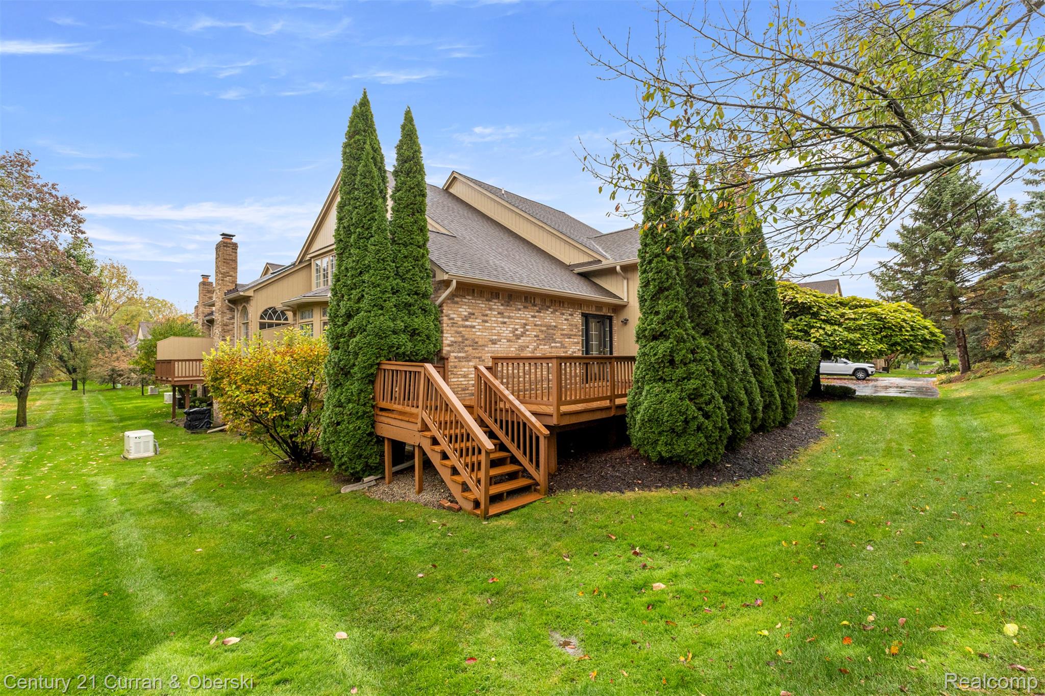 Shelby Charter Township, Michigan, 48316, United States, 2 Bedrooms Bedrooms, ,4 BathroomsBathrooms,Residential,For Sale,1977088