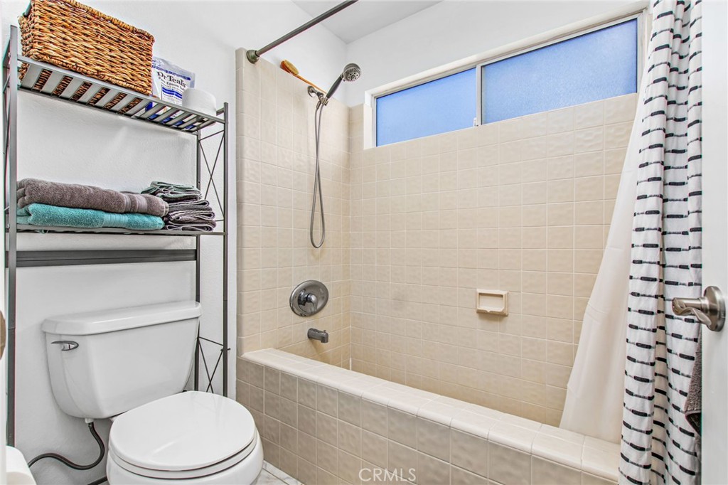 Canyon Lake, California, 92587, United States, 3 Bedrooms Bedrooms, ,2 BathroomsBathrooms,Residential,For Sale,2040375