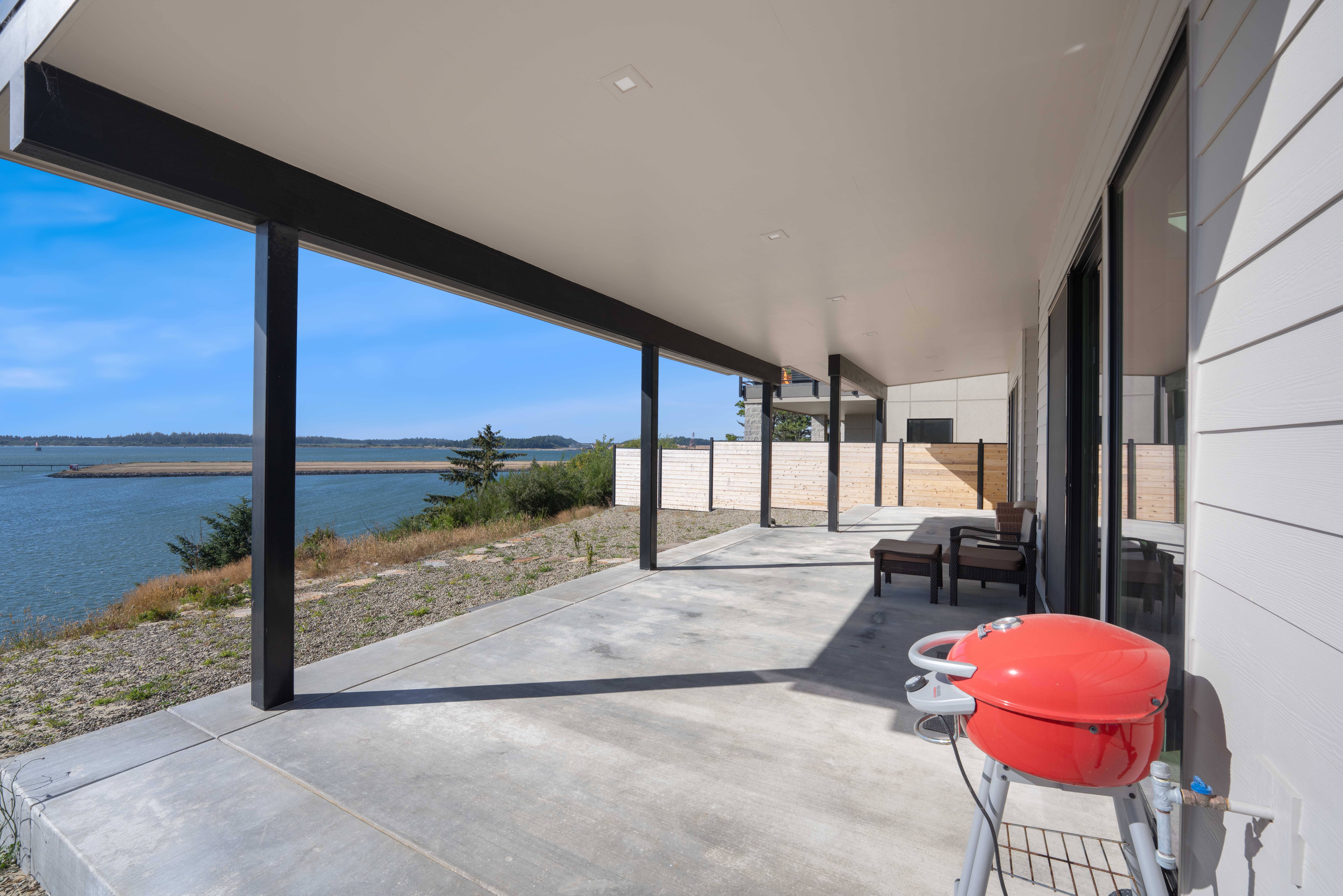  Bayfront Modern Masterpiece in Coos Bay, Oregon - 物件實景