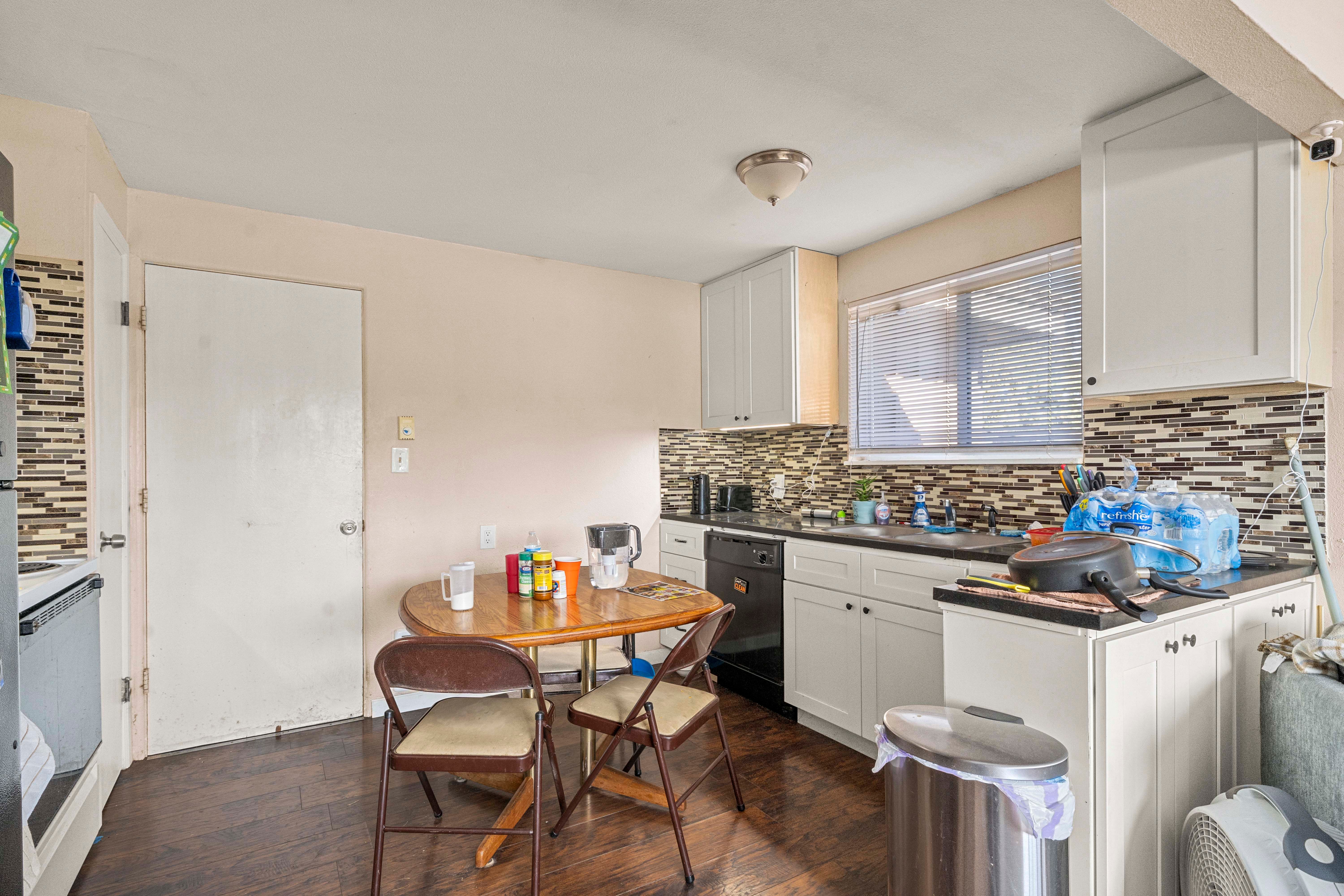 1561 S 35th St, Tacoma, WA 98418 - 物件實景