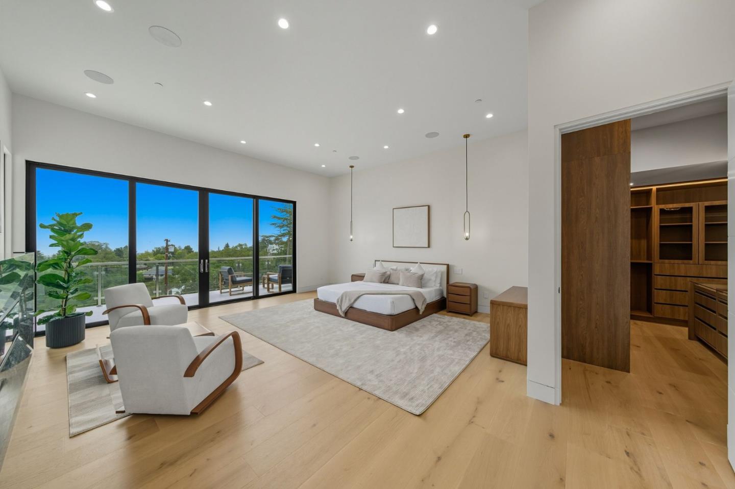 Hillsborough, California, 94010, United States, 8 Bedrooms Bedrooms, ,10 BathroomsBathrooms,Residential,For Sale,1949647