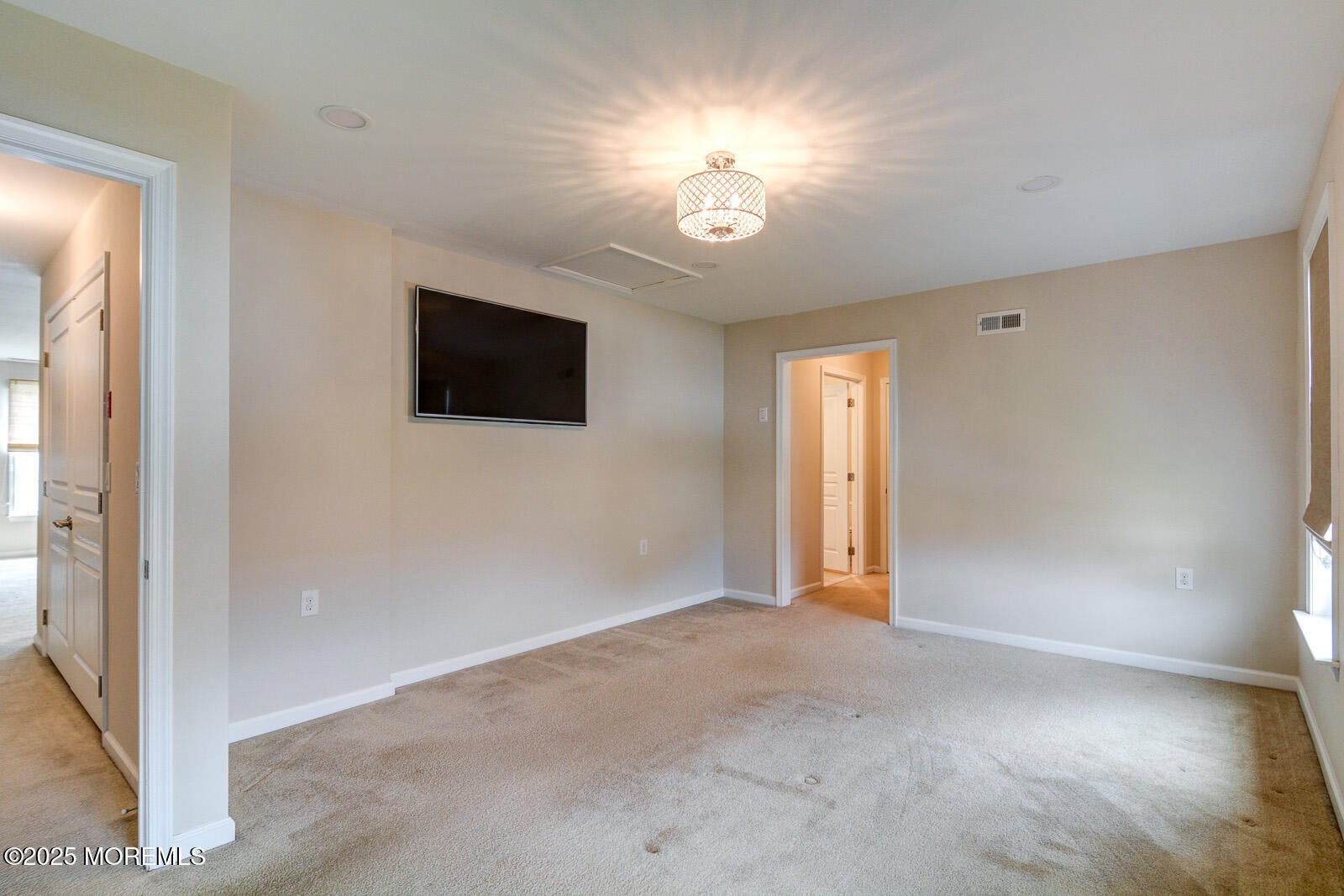 Farmingdale, New Jersey, 07727, United States, 3 Bedrooms Bedrooms, ,3 BathroomsBathrooms,Residential,For Sale,1942721