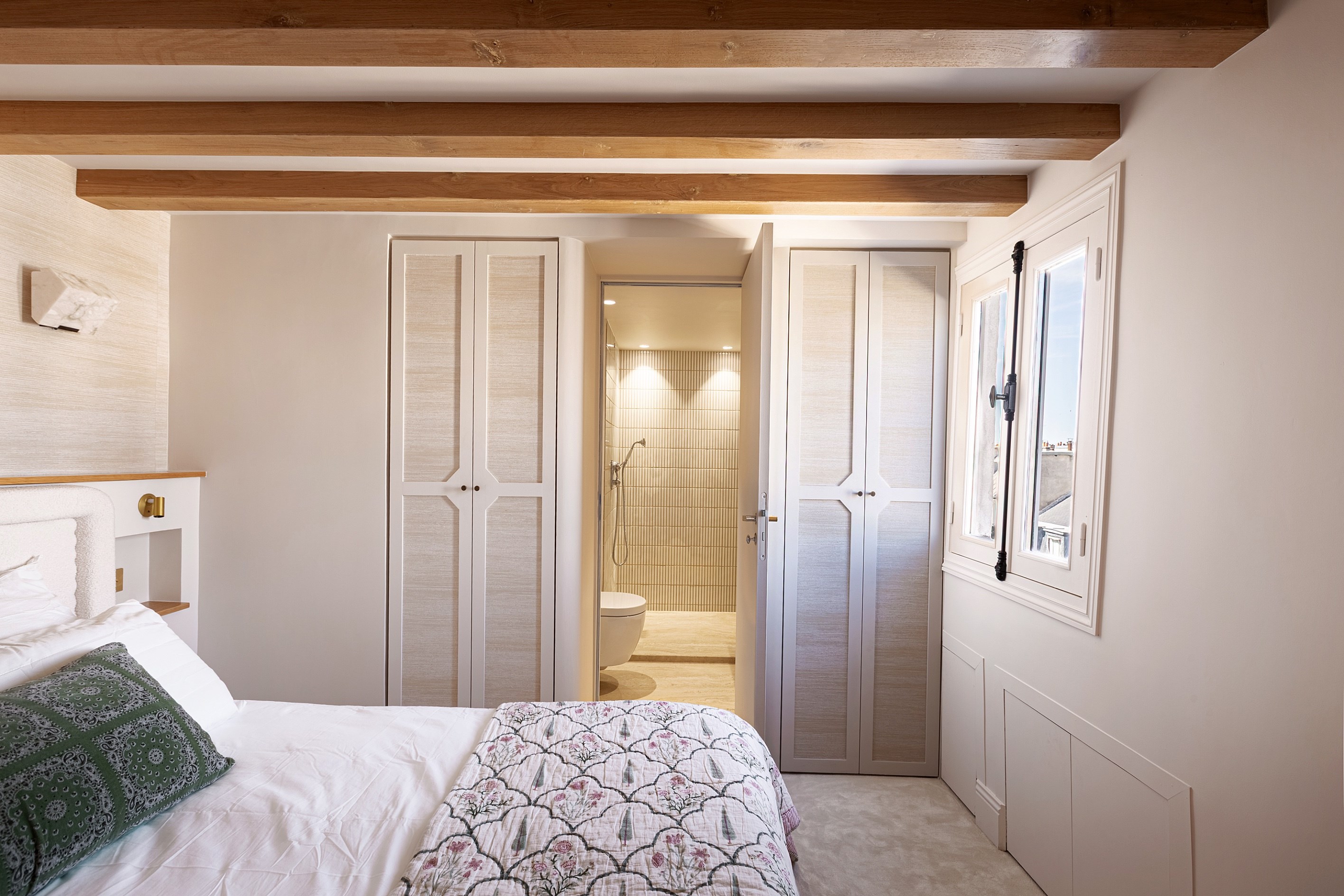  Located in the heart of the 6th arrondissement, on the highly sought-after Rue … - 物件實景