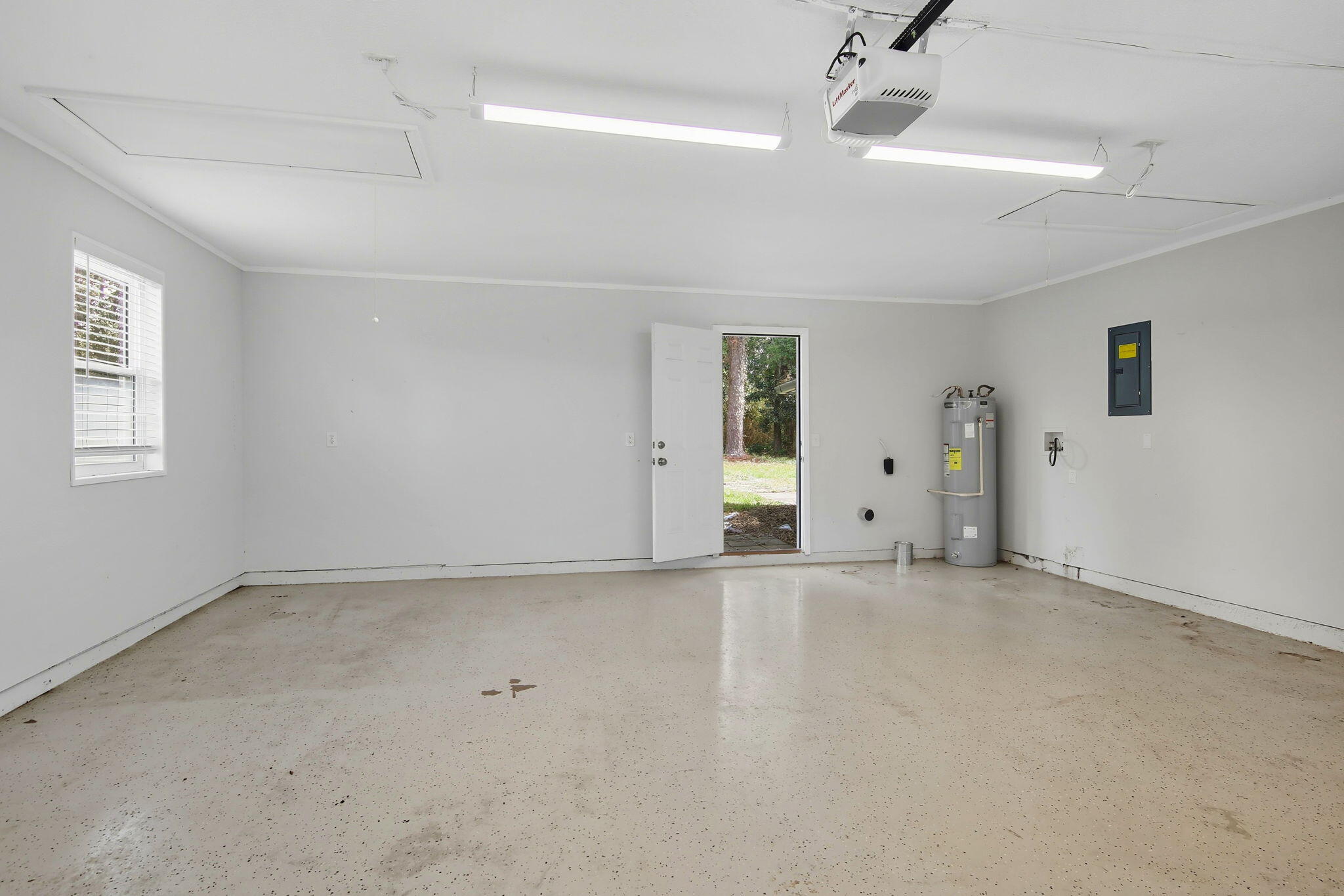 Niceville, Florida, 32578, United States, 4 Bedrooms Bedrooms, ,2 BathroomsBathrooms,Residential,For Sale,1961467