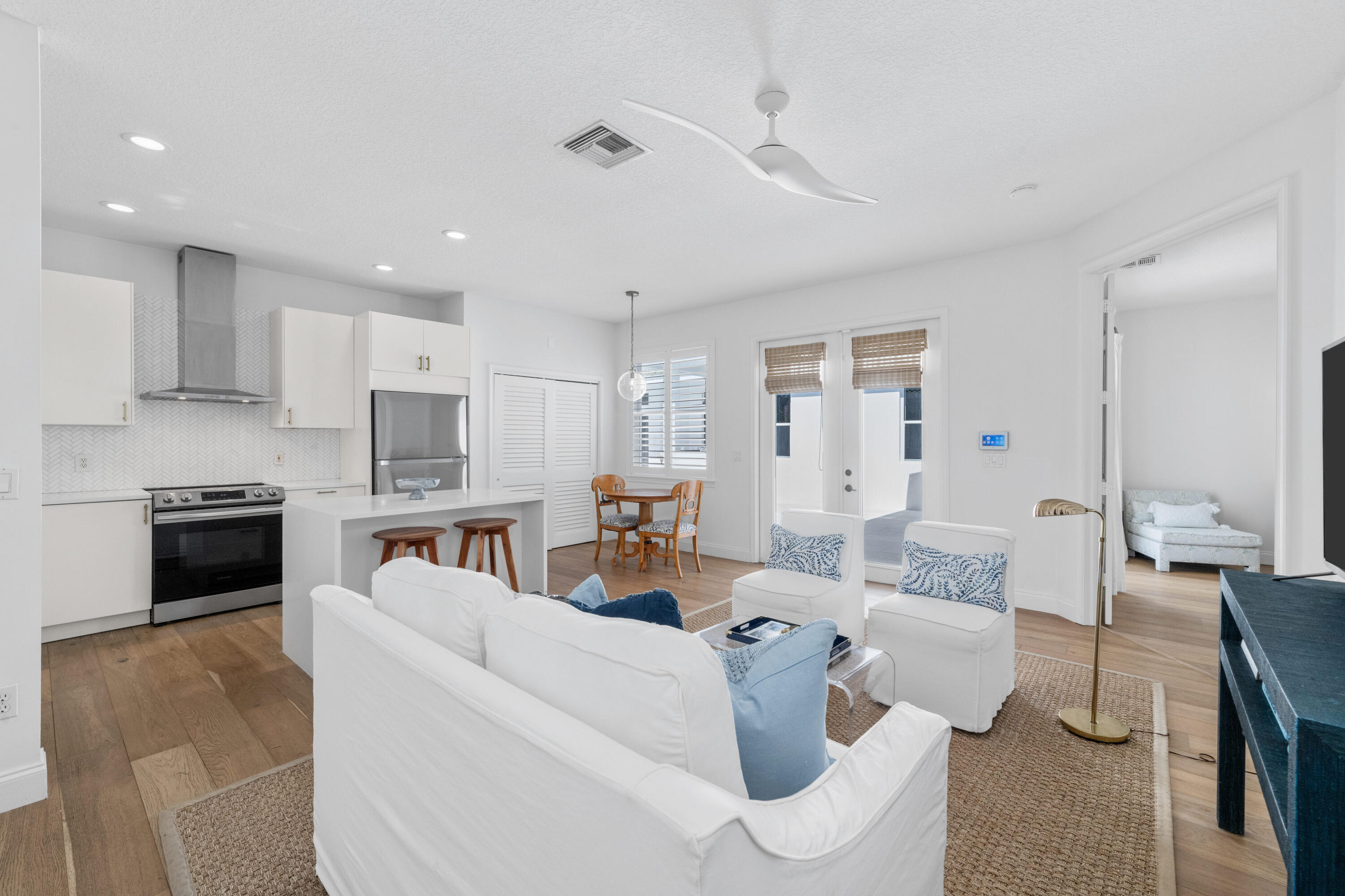  15390 Take Off Place - 物件實景