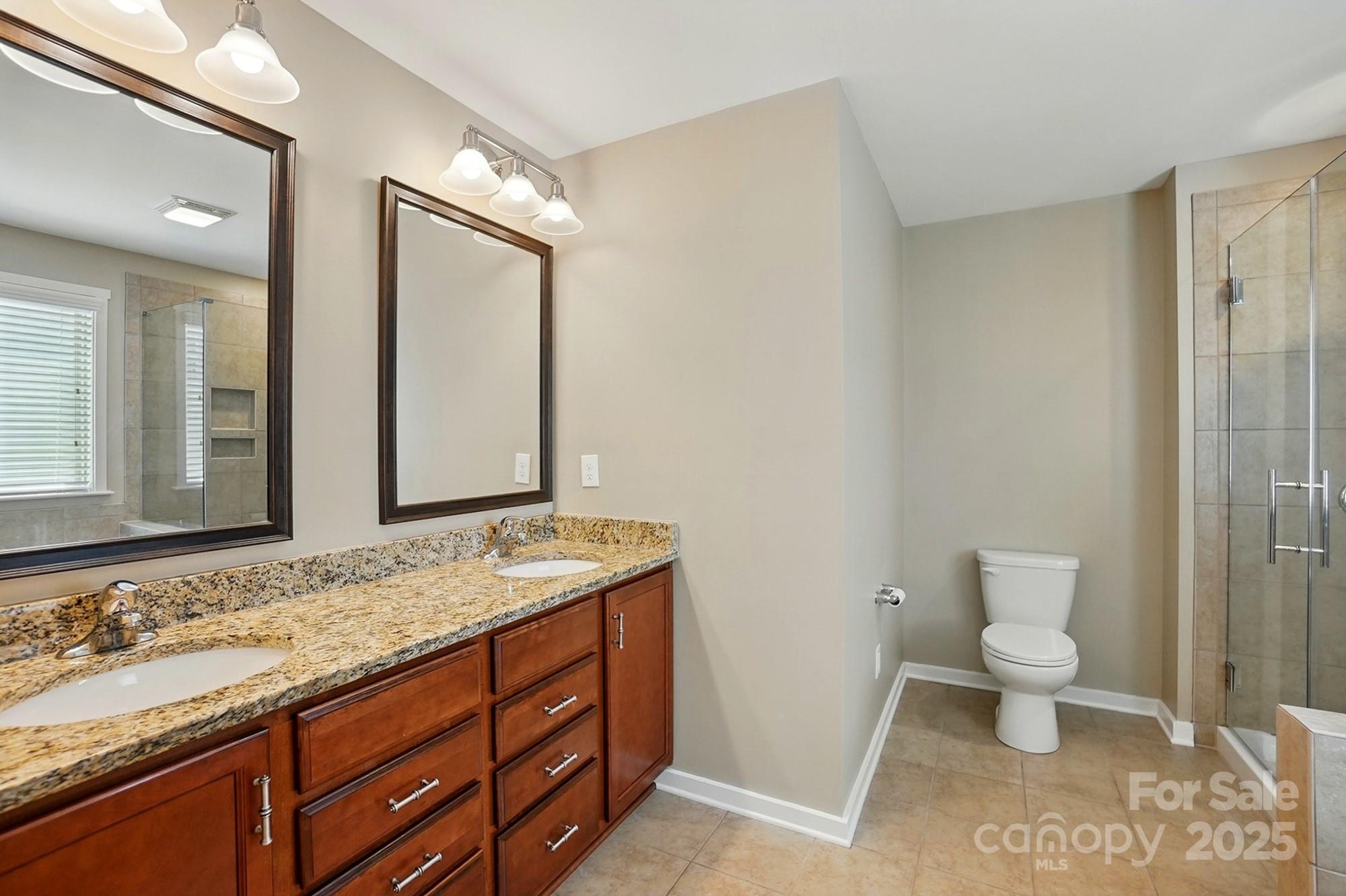 Fort Mill, South Carolina, 29707, United States, 5 Bedrooms Bedrooms, ,4 BathroomsBathrooms,Residential,For Sale,1840064