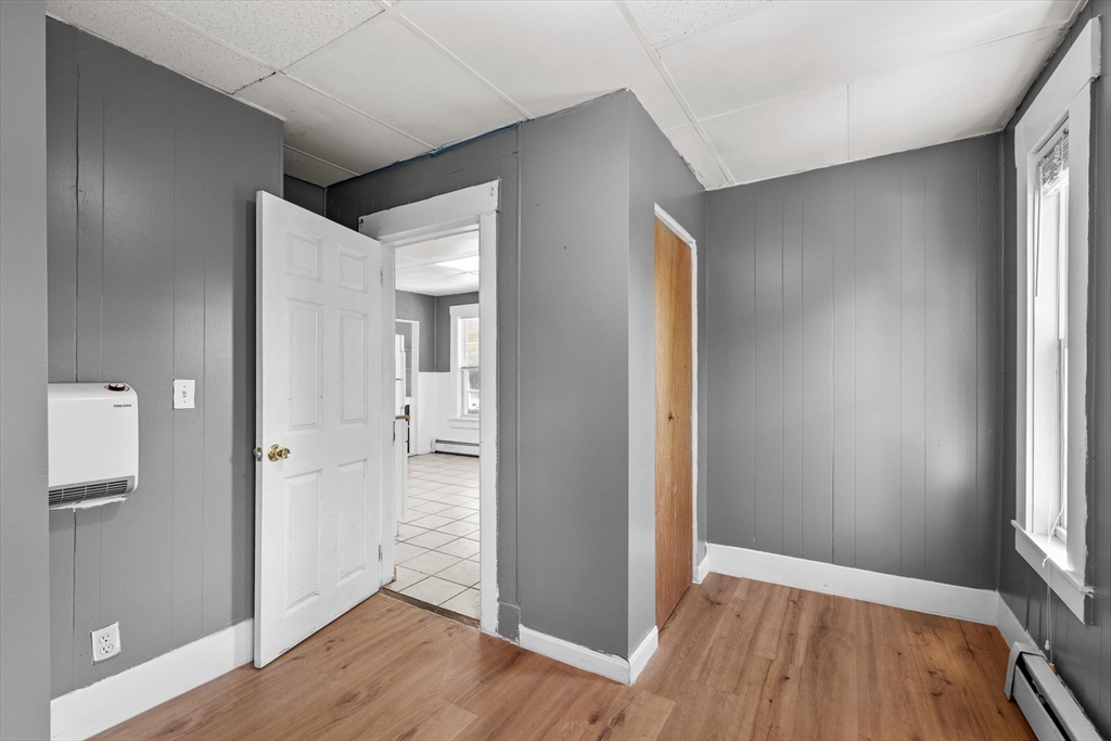 Fitchburg, Massachusetts, 01420, United States, 9 Bedrooms Bedrooms, ,3 BathroomsBathrooms,Residential,For Sale,1927899