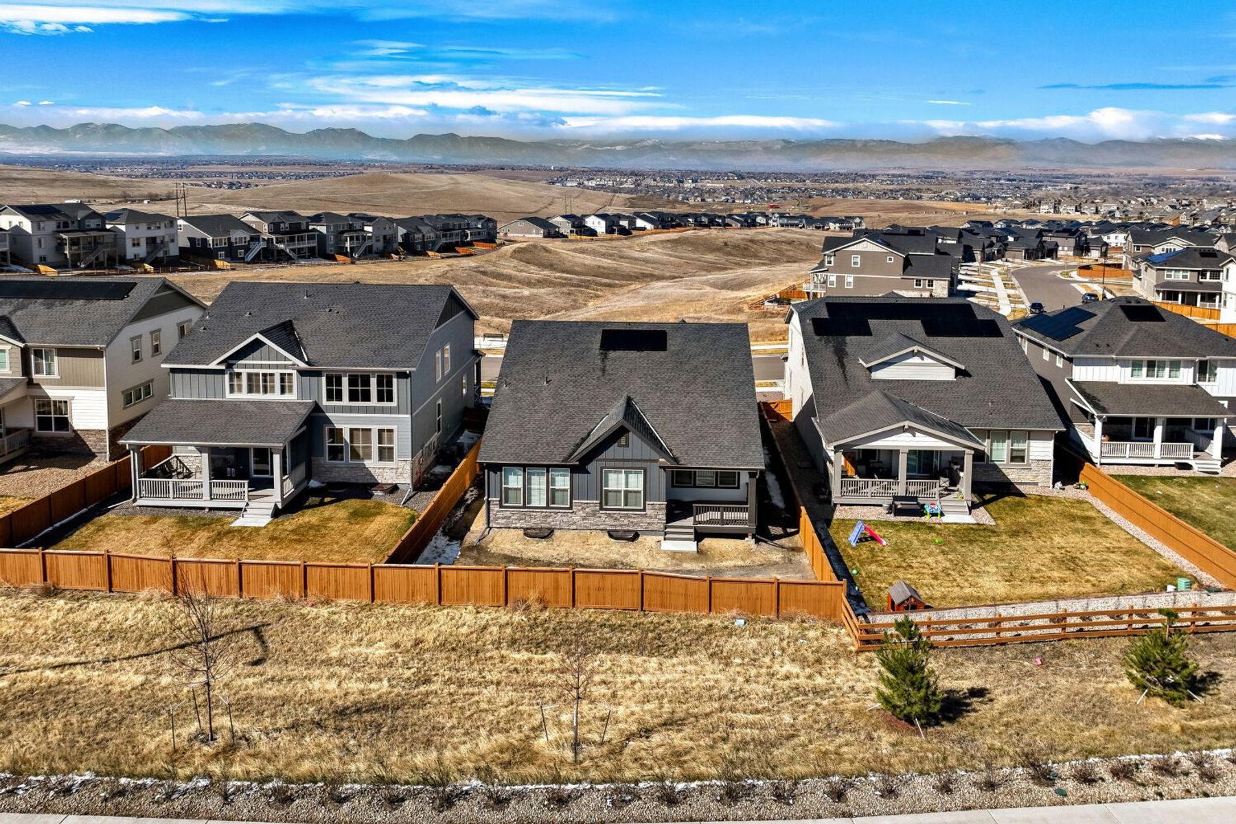  Single-level living, new construction, and sweeping Front Range views - 物件實景