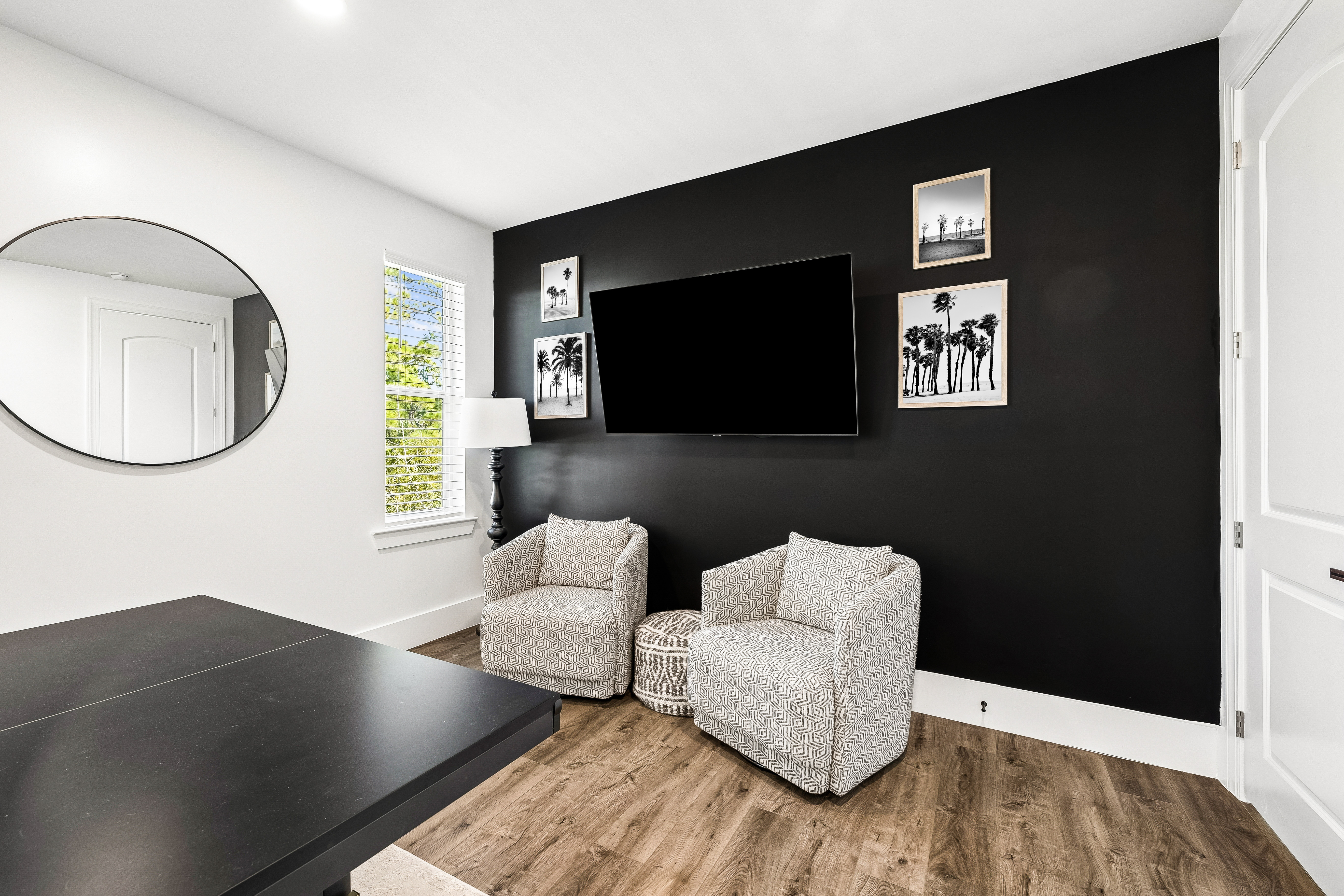  Spacious Newer-Build Home With Wraparound Porch On Gated Community Corner Lot - 物件實景