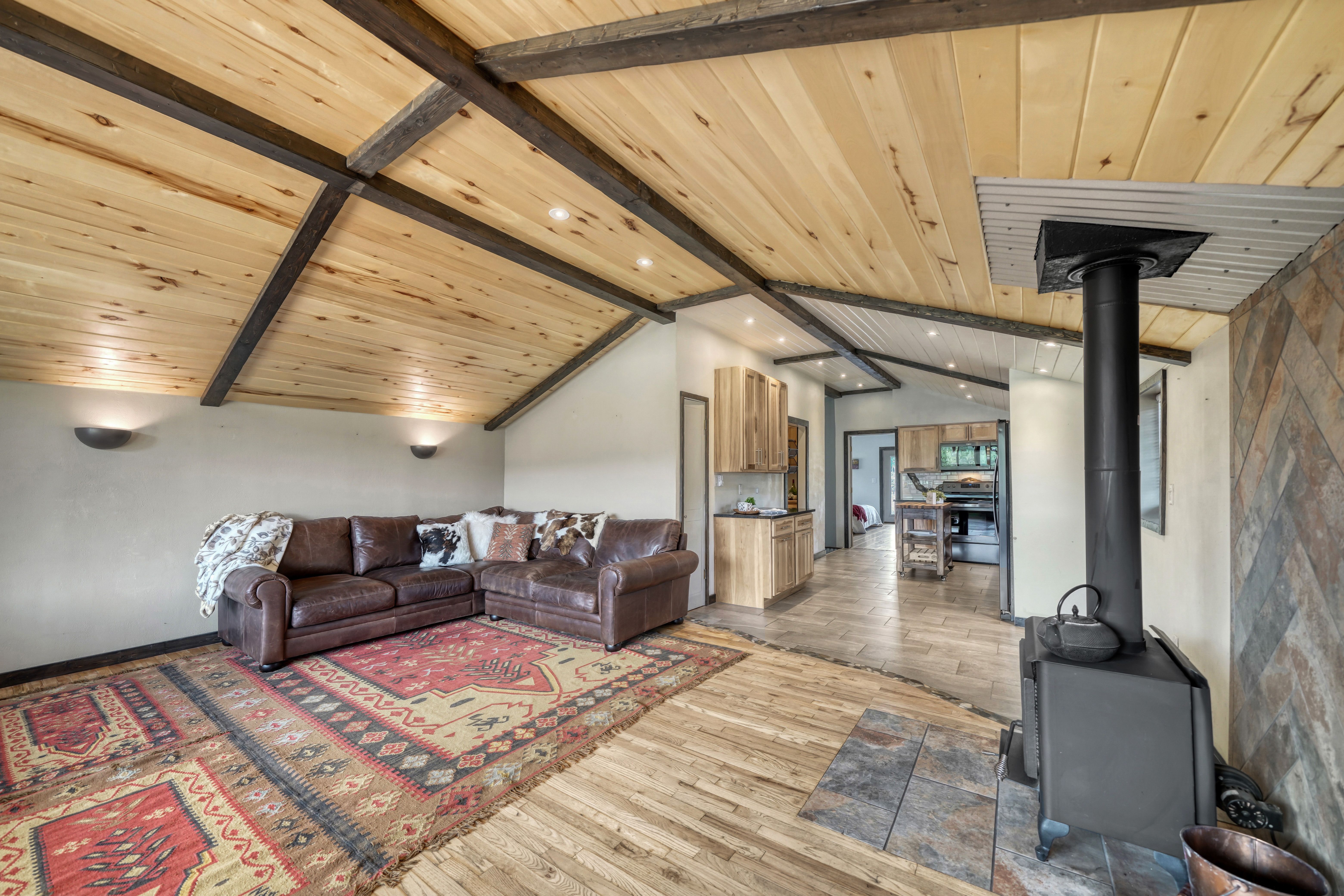  Remodeled Beaver Lakes Chalet with Lake & Mountain Views - 物件實景