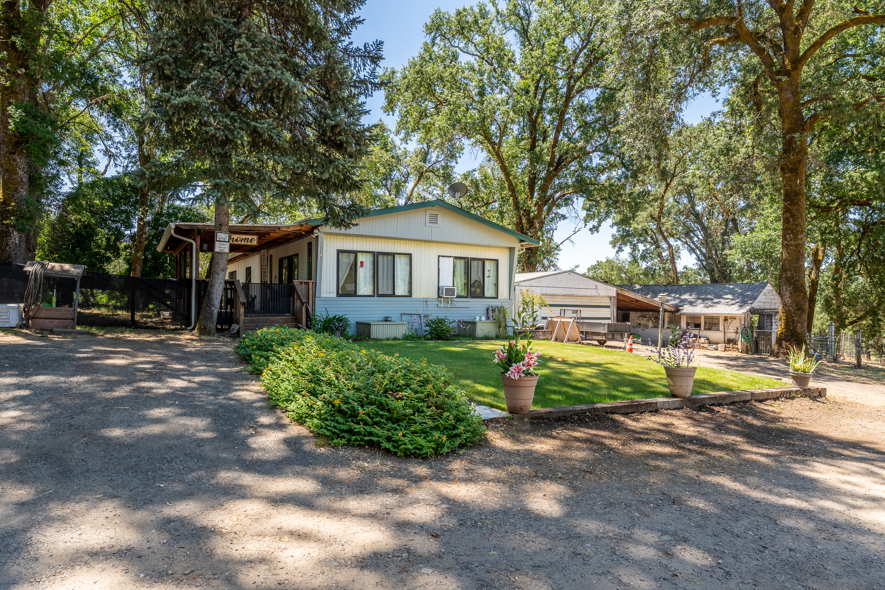 Willits, California, 95490, United States, 3 Bedrooms Bedrooms, ,2 BathroomsBathrooms,Residential,For Sale,1883434