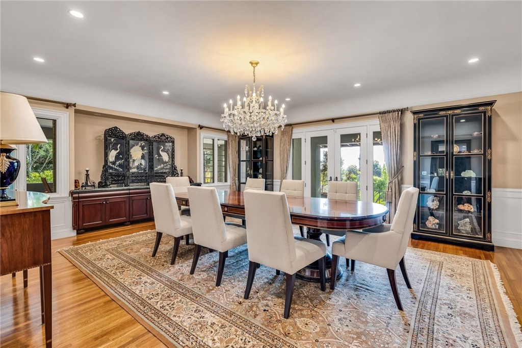 San Marino, California, 91108, United States, 5 Bedrooms Bedrooms, ,6 BathroomsBathrooms,Residential,For Sale,1686890