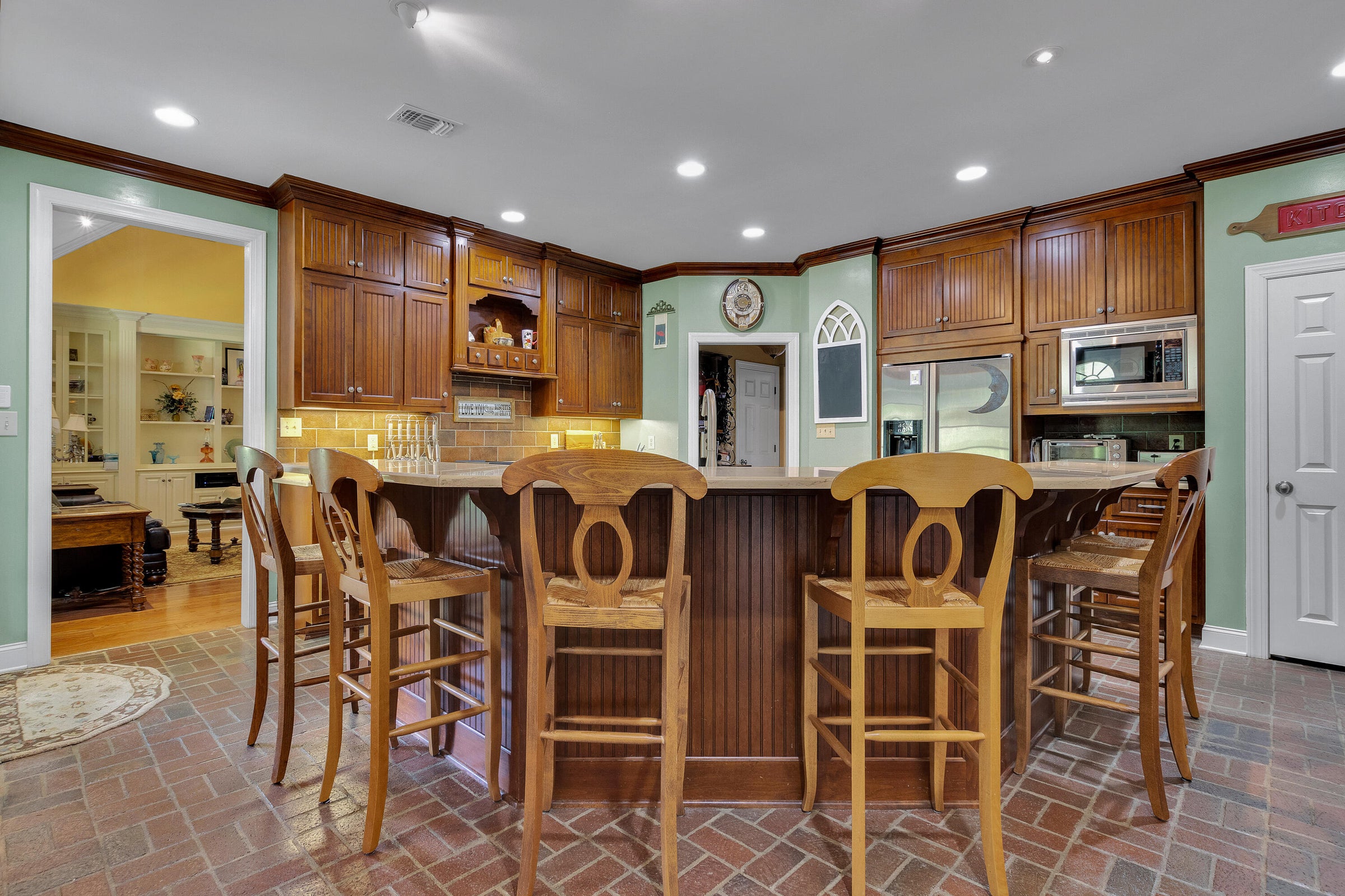 Fulton, Mississippi, 38843, United States, 4 Bedrooms Bedrooms, ,4 BathroomsBathrooms,Residential,For Sale,1976372