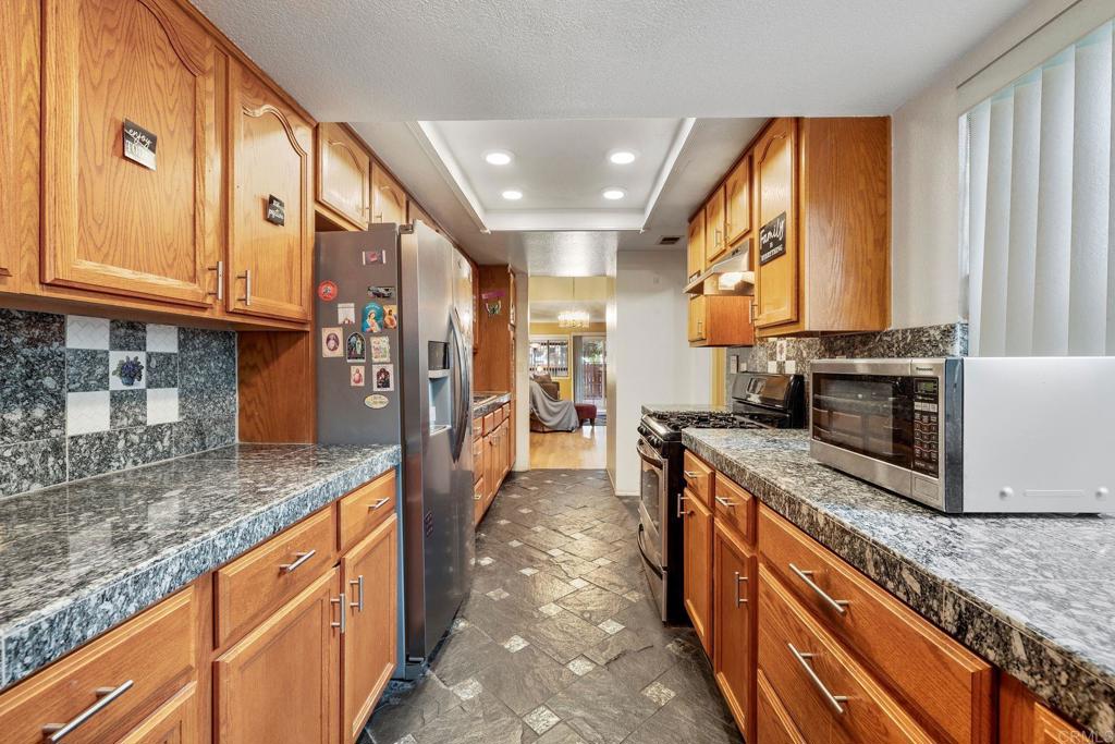 Oceanside, California, 92057, United States, 2 Bedrooms Bedrooms, ,2 BathroomsBathrooms,Residential,For Sale,1850265