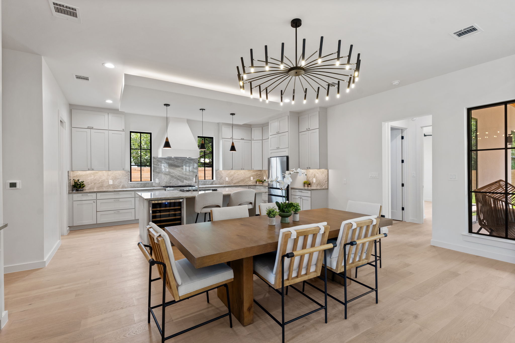  Contemporary Design with Timeless Architecture in South Austin - 物件實景