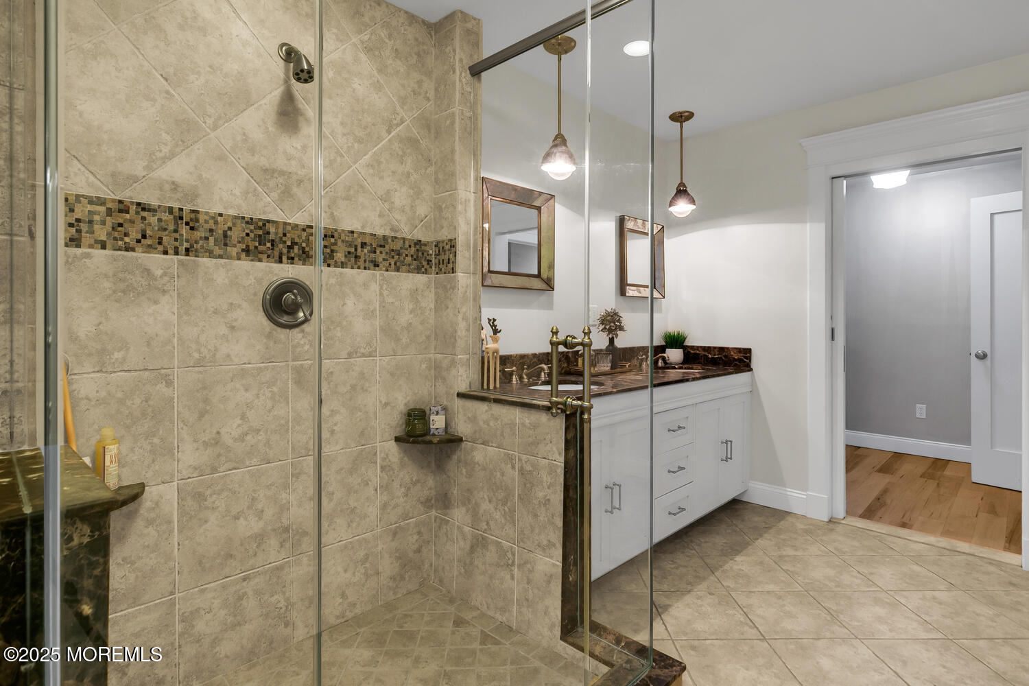 Middletown, New Jersey, 07748, United States, 4 Bedrooms Bedrooms, ,5 BathroomsBathrooms,Residential,For Sale,1990741