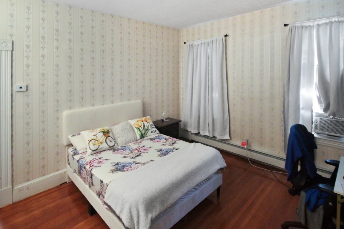 Methuen, Massachusetts, 01844, United States, 4 Bedrooms Bedrooms, ,2 BathroomsBathrooms,Residential,For Sale,1909485
