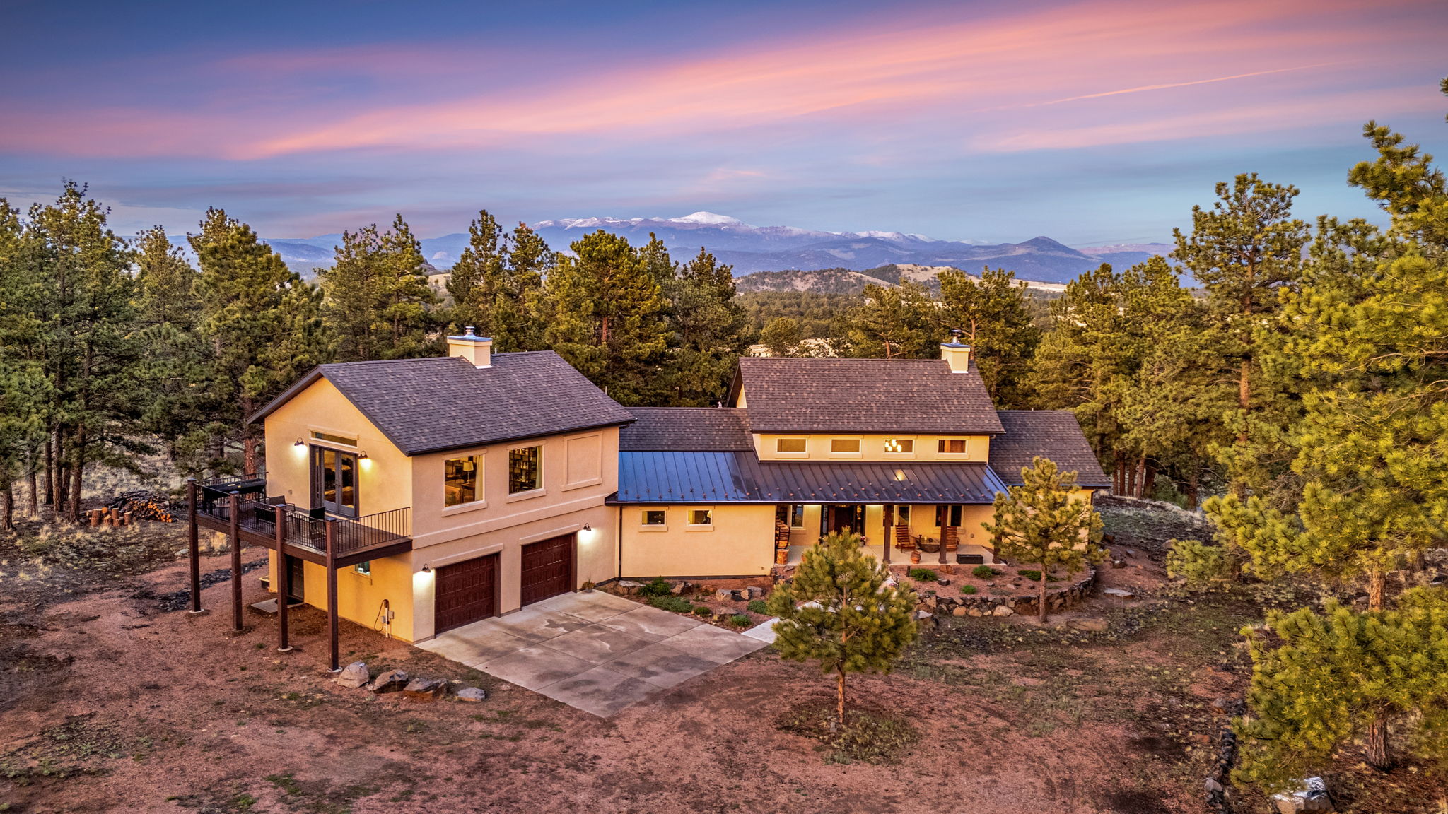 Guffey, Colorado, 80820, United States, 3 Bedrooms Bedrooms, ,2 BathroomsBathrooms,Residential,For Sale,1847309