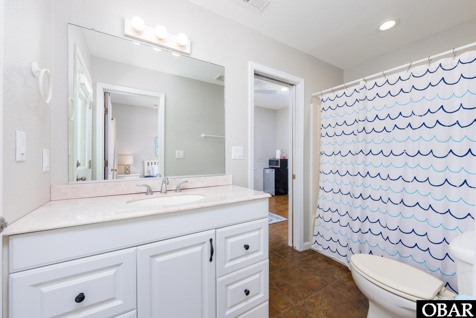 Corolla, North Carolina, 27927, United States, 6 Bedrooms Bedrooms, ,6 BathroomsBathrooms,Residential,For Sale,1827442