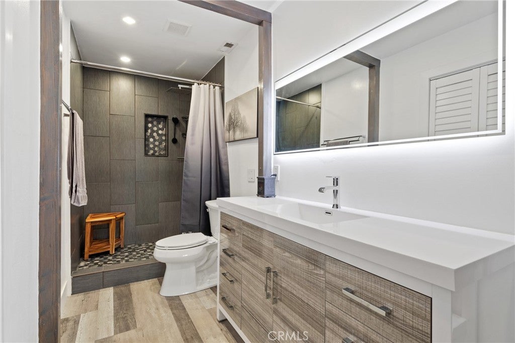 Moreno Valley, California, 92557, United States, 3 Bedrooms Bedrooms, ,2 BathroomsBathrooms,Residential,For Sale,1974042