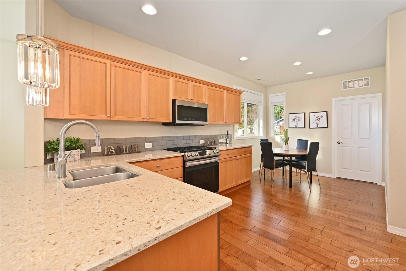 OLYMPIA, Washington, 98516, United States, 3 Bedrooms Bedrooms, ,2 BathroomsBathrooms,Residential,For Sale,1991092