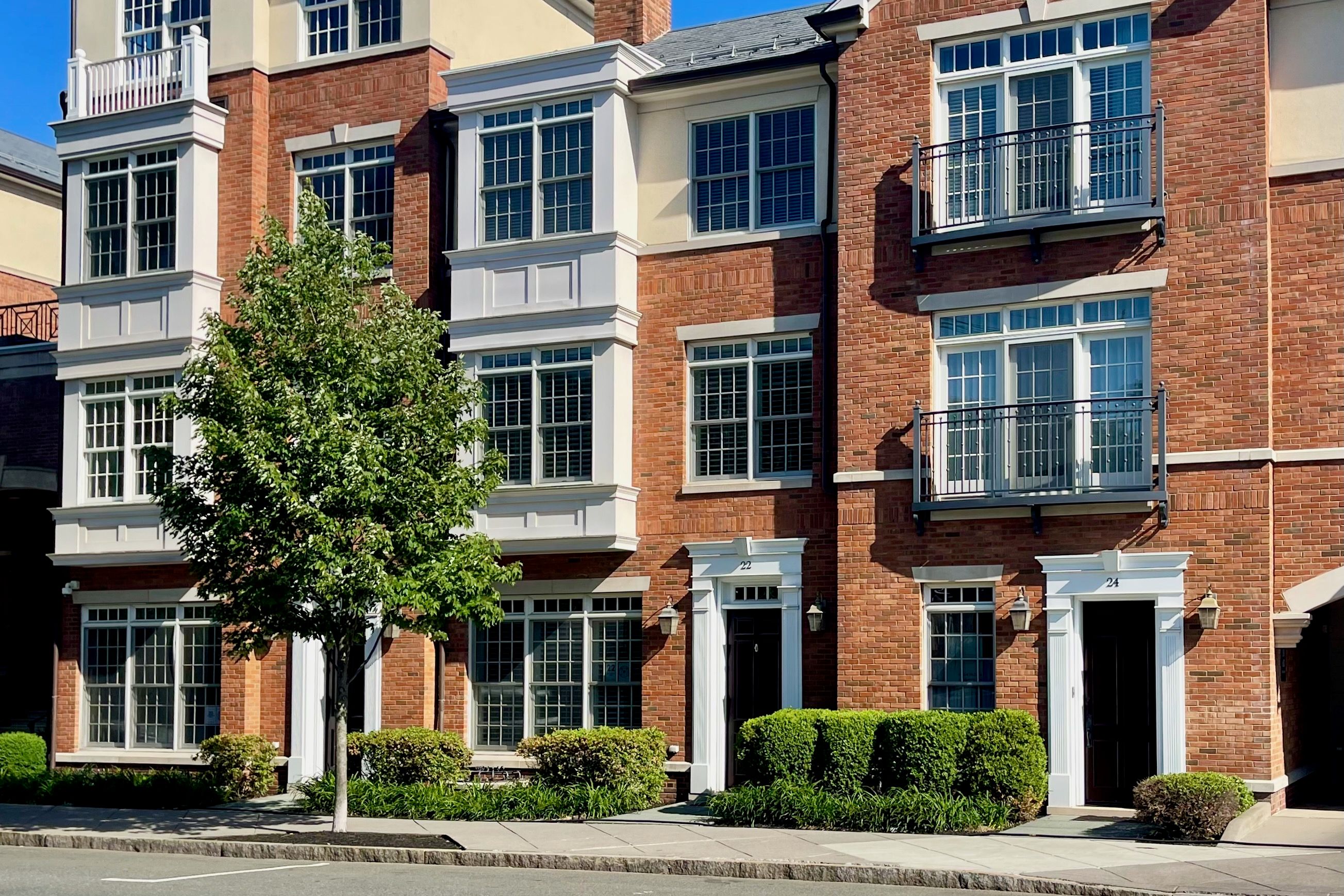  Tasteful Townhouse Satisfies Your Appetite for Urban Living - 物件實景