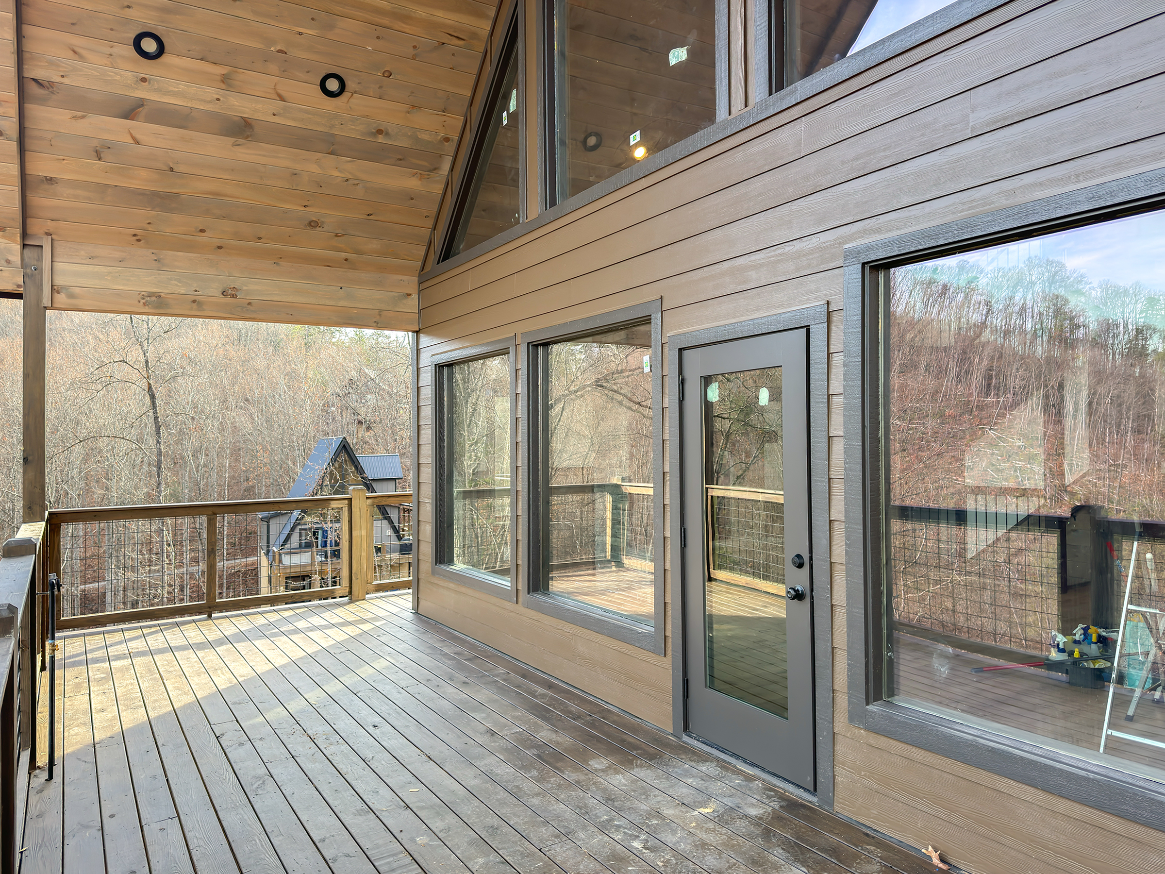 Sevierville, Tennessee, 37862, United States, 5 Bedrooms Bedrooms, ,7 BathroomsBathrooms,Residential,For Sale,2000383